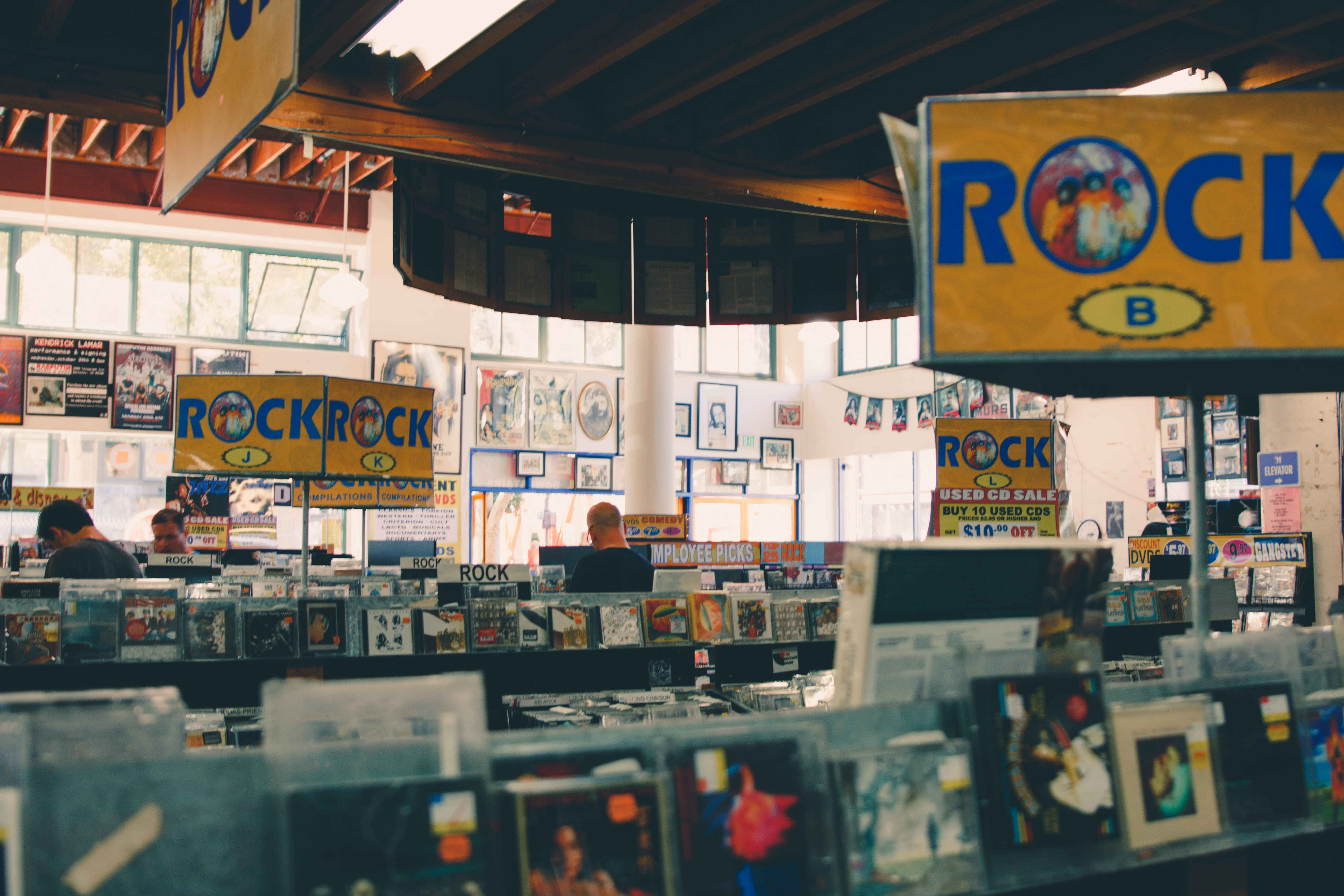 interior, close-up, sign, Berkeley, advertisement, script, 5K, jewel, information, retail, indoors, mercantile establishment, assorted, no people, lot, HD Wallpaper