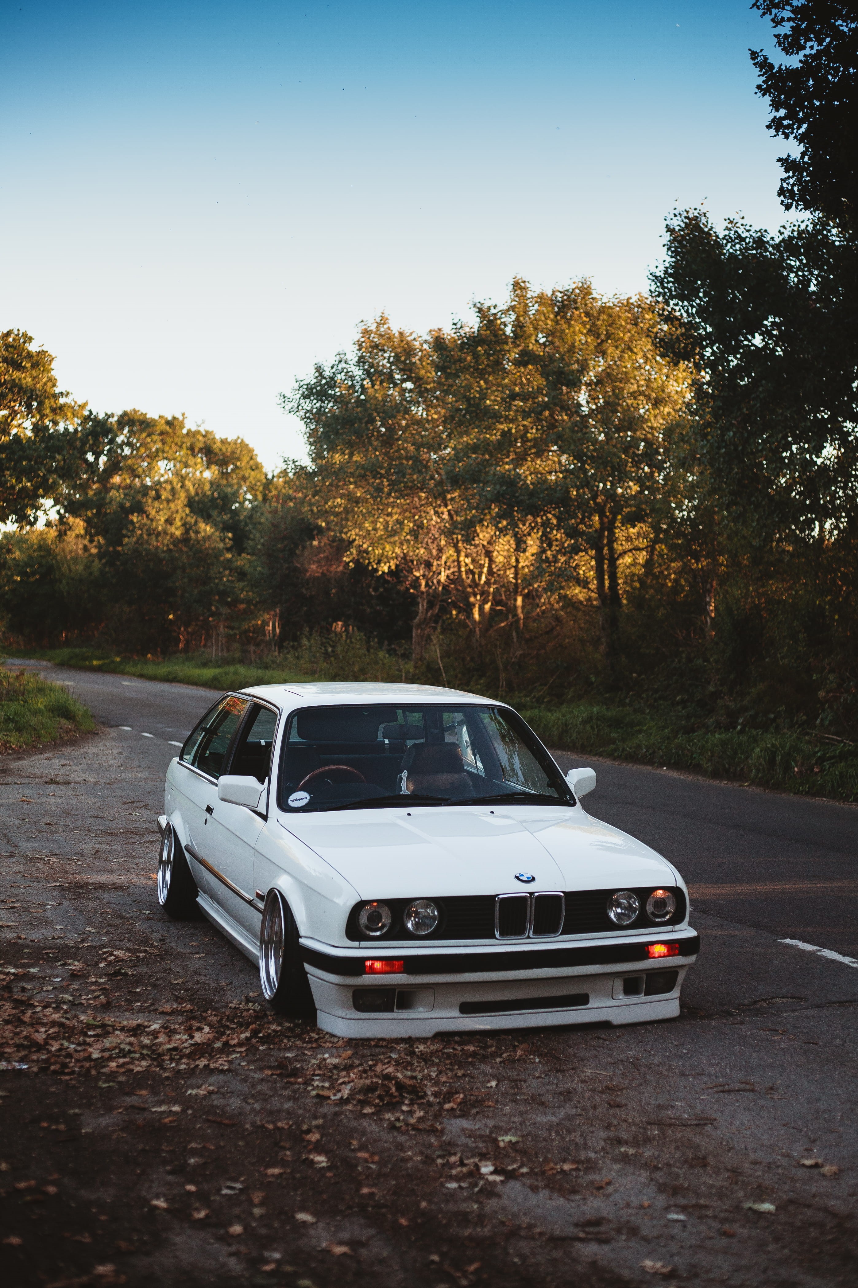 suv, machine, dirt road, road, 4K, united kingdom, coupe, gravel, change, bmw, day, white, plant, growth, no people, engine, vehicle, lepe beach, car, Phone HD Wallpaper