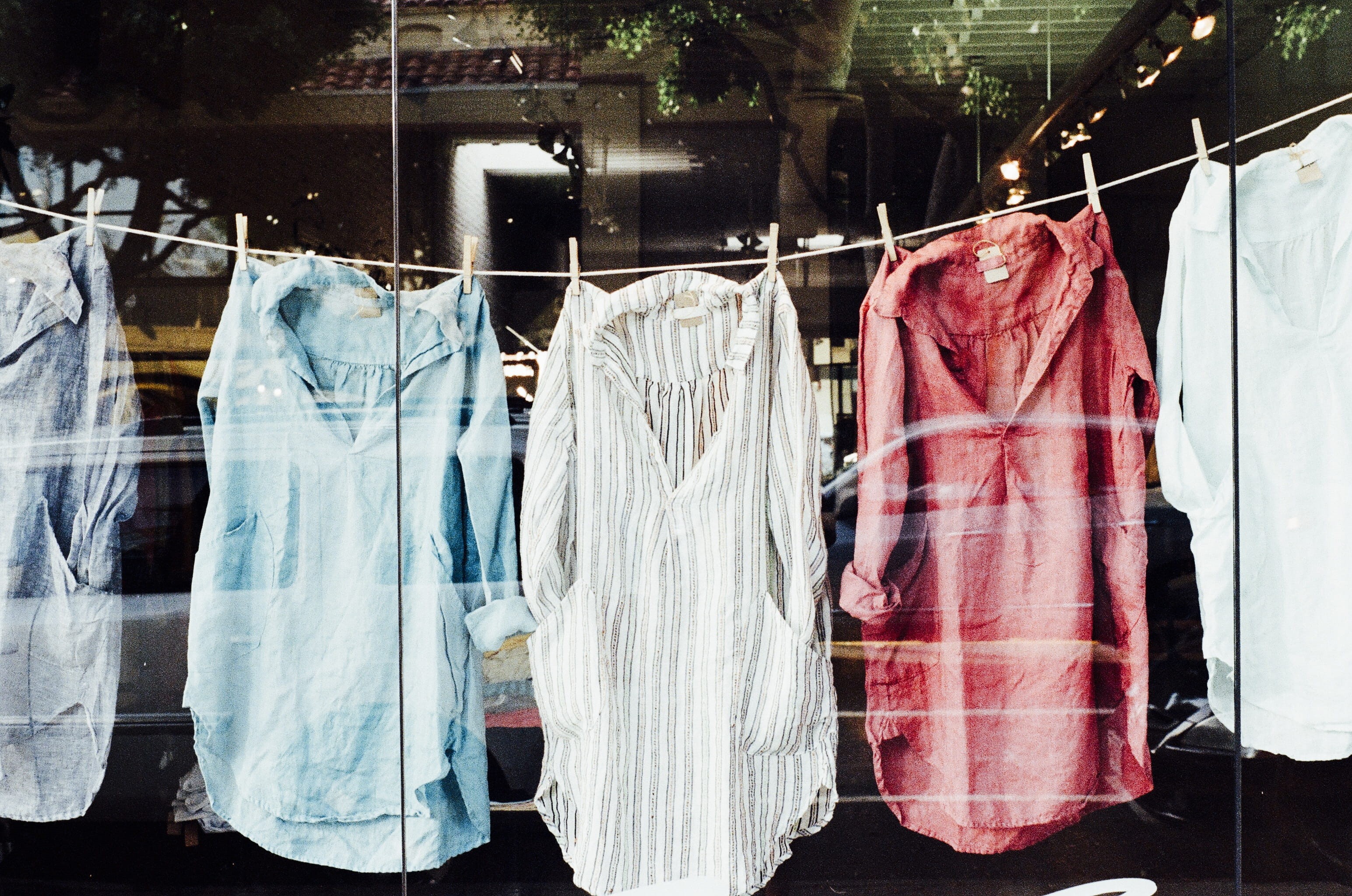 side by side, cotton, built structure, fashion, shirt, building exterior, clipped, fabric, 2K, washing line, choice, rack, architecture, variation, textile, HD Wallpaper