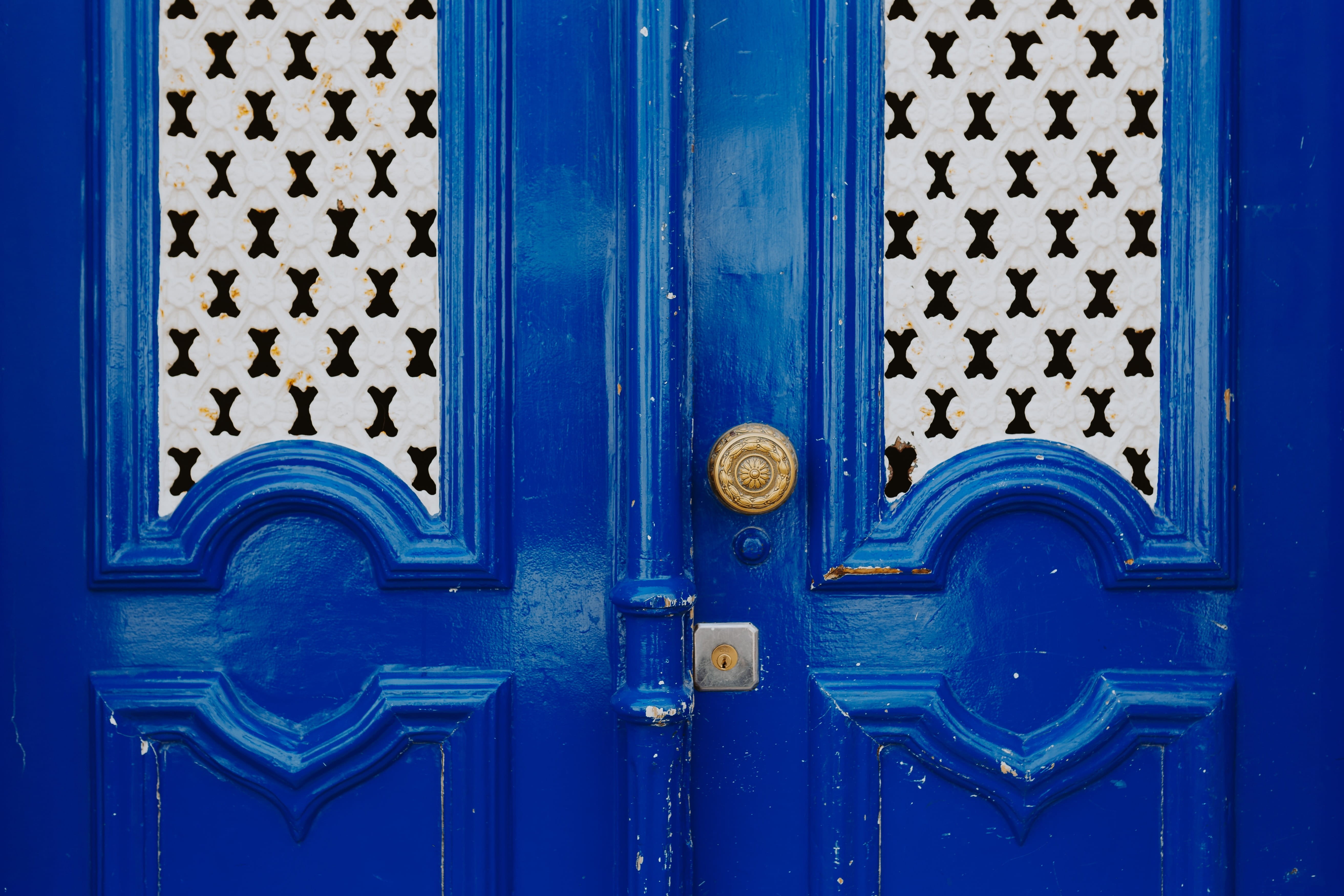 protection, architecture, knob, city, backgrounds, typical, Europe, closed, security, lock, colorful, facade, doorknob, no people, portuguese, 5K, town, HD Wallpaper