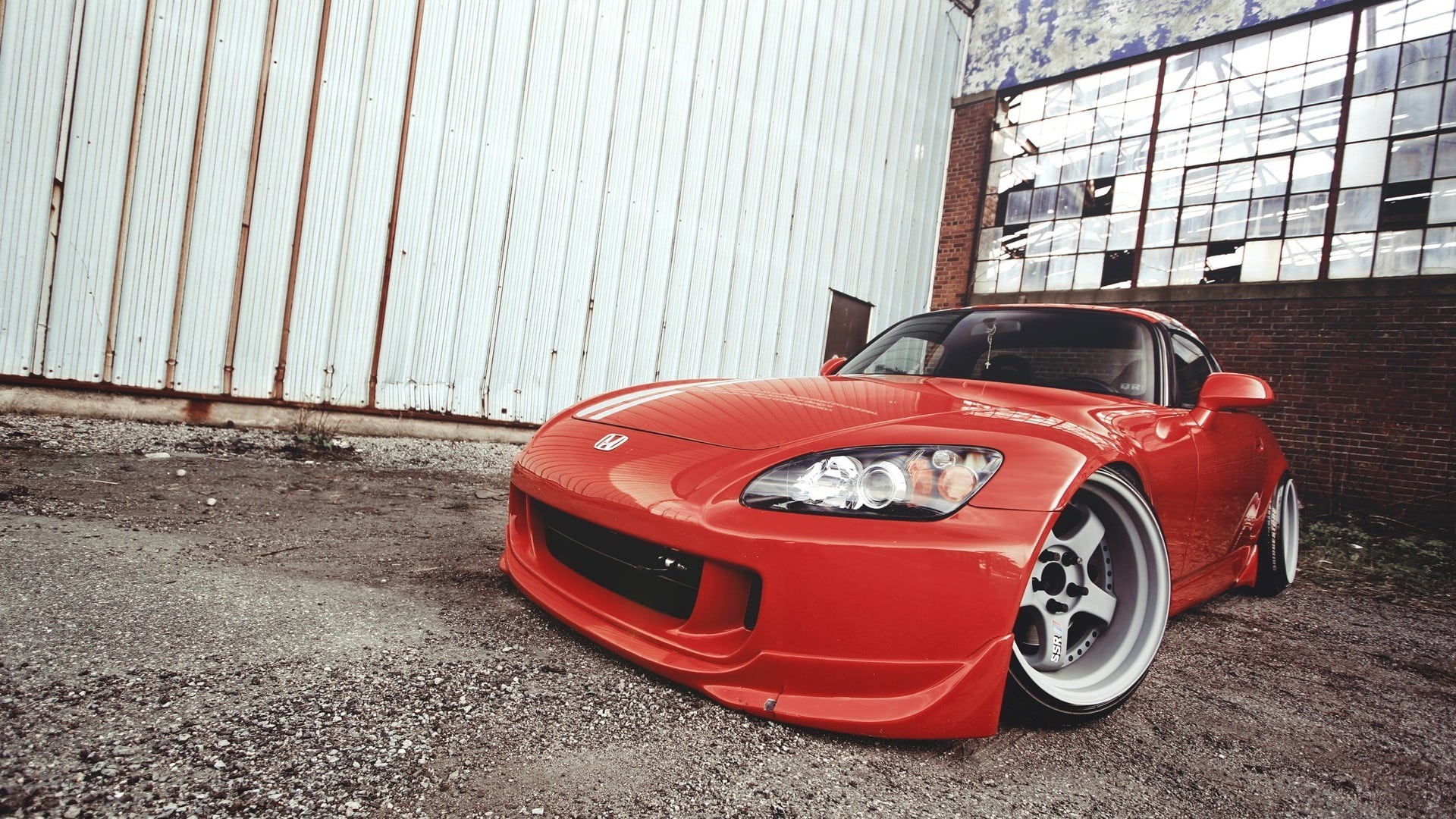 old, outdoors, coupe, retro styled, mode of transportation, built structure, day, garage, Honda, 1080P, wall - building feature, red cars, red, building exterior, HD Wallpaper