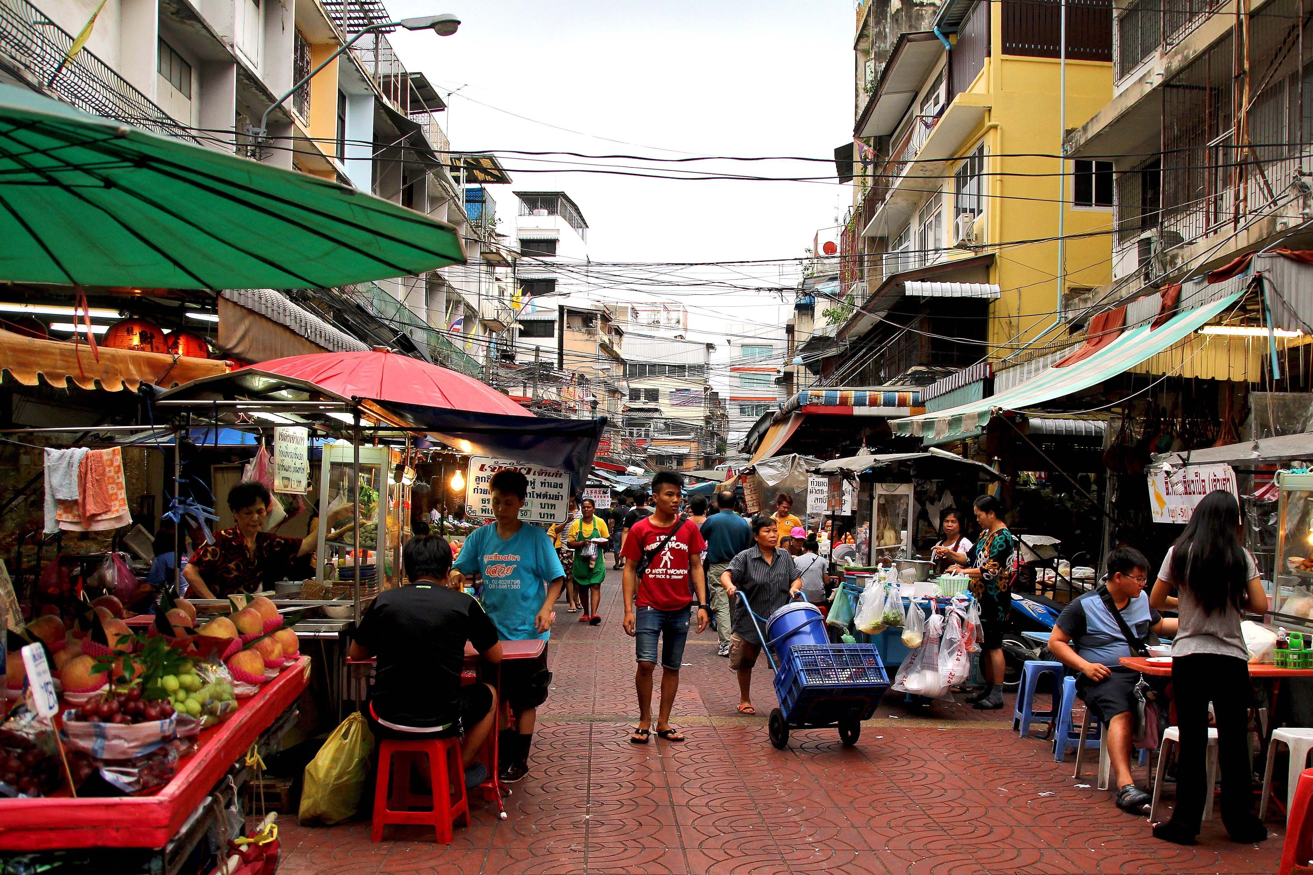 Work, city, mass, stores, outdoors, historical, lights, street Market, table, isle, street, purchase, worker, fish shop, large group of people, building exterior, HD Wallpaper