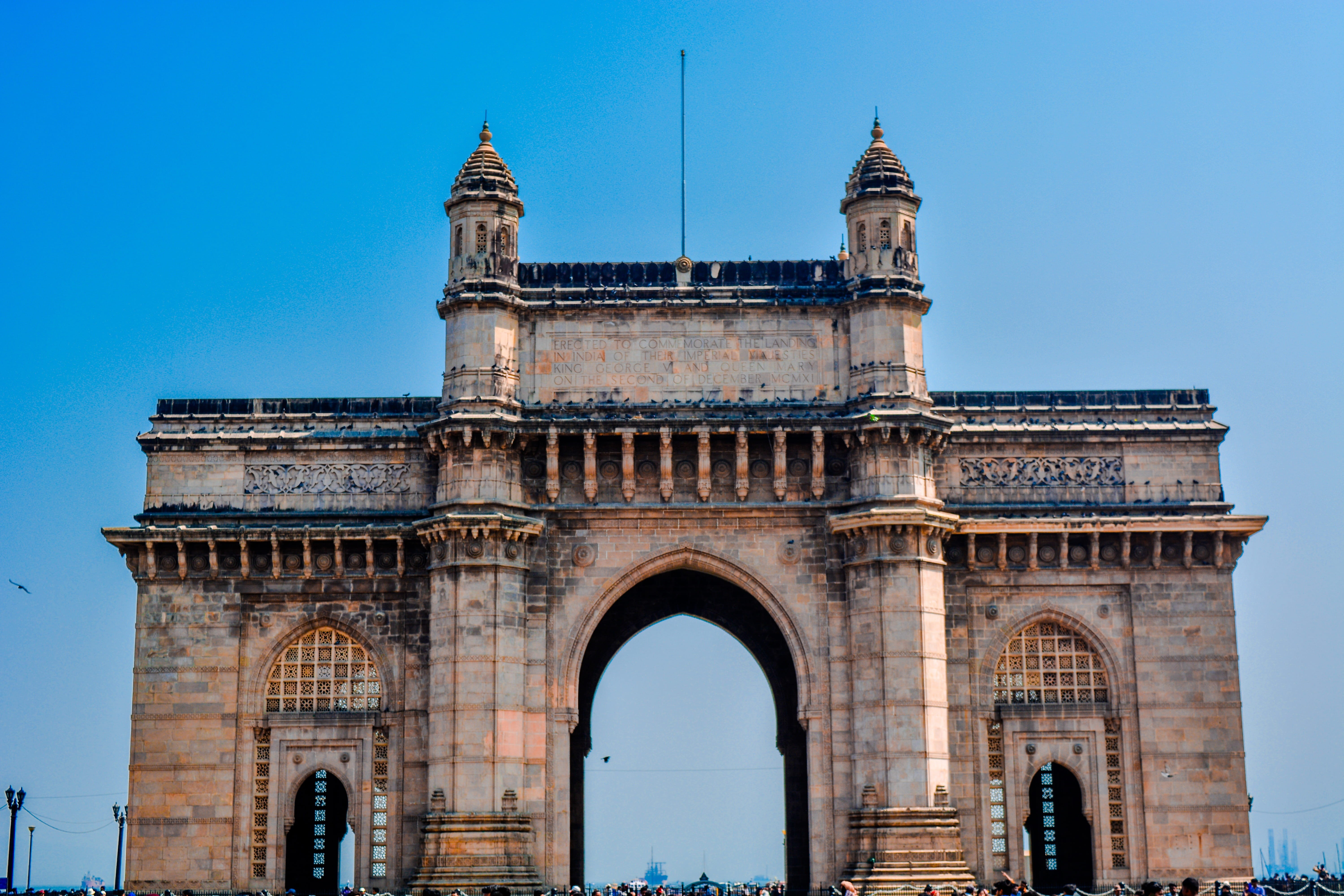 travel, building, building exterior, historic, clear sky, architecture, ornate, sky, culture, landmark, old, nature, gate, city, tourism, triumphal arch, HD Wallpaper