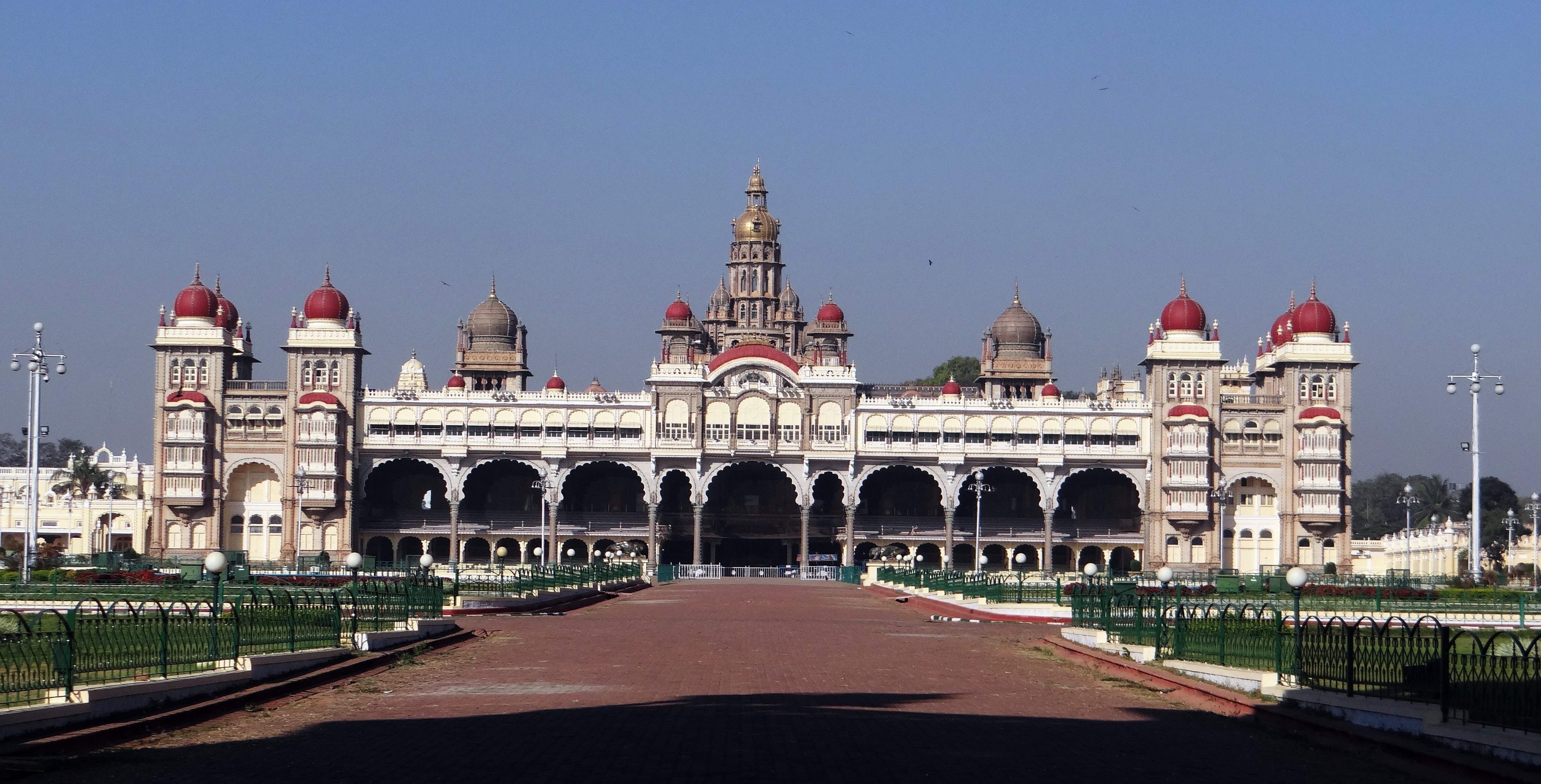 arch, place of worship, belief, outdoors, government, history, travel destinations, historic, travel, dome, mysuru, india, tourism, building exterior, nature, HD Wallpaper