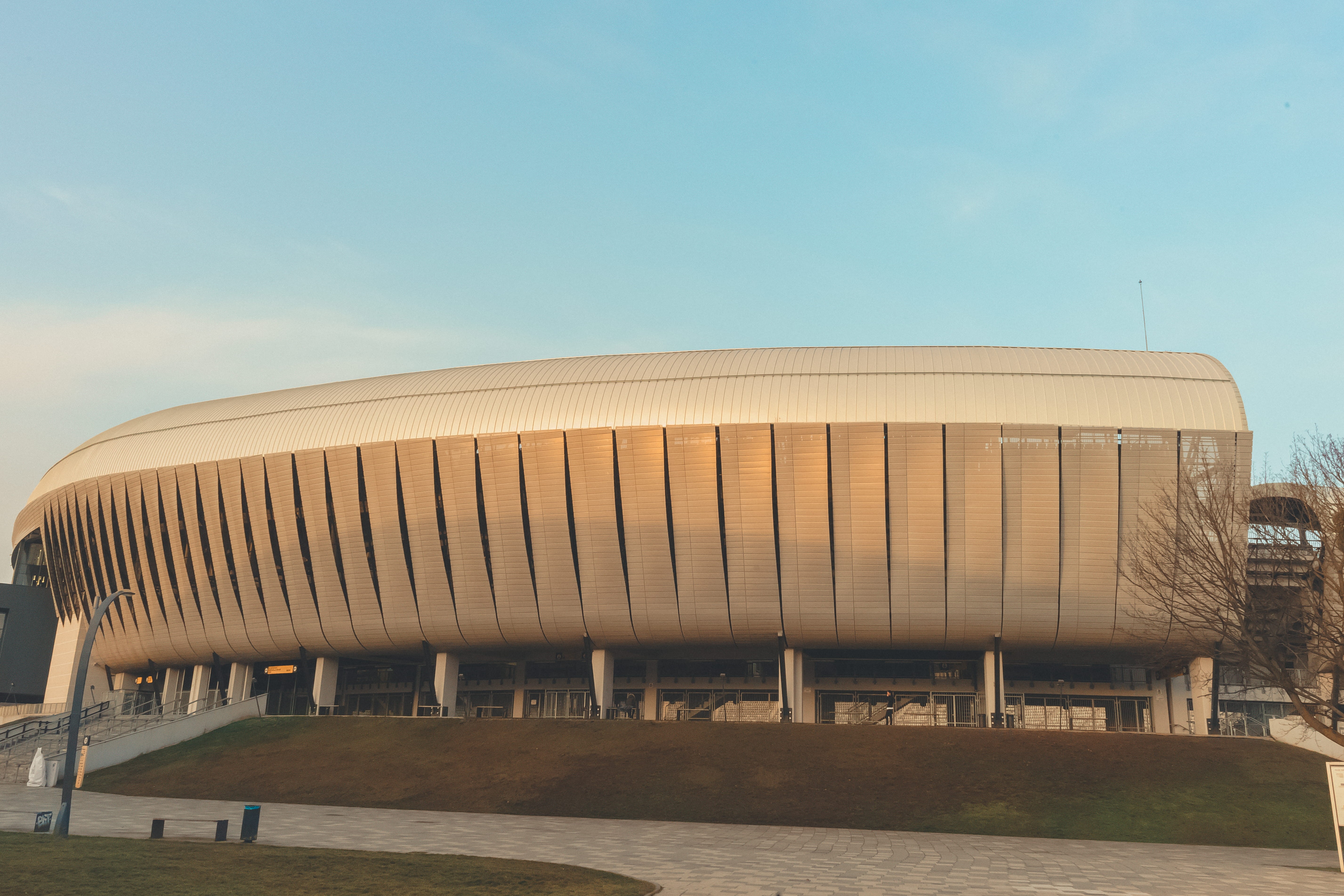 no people, history, dome, 5K, beach, nature, land, cluj, stadion, built structure, travel destinations, cluj-napoca, building exterior, building, romania, HD Wallpaper