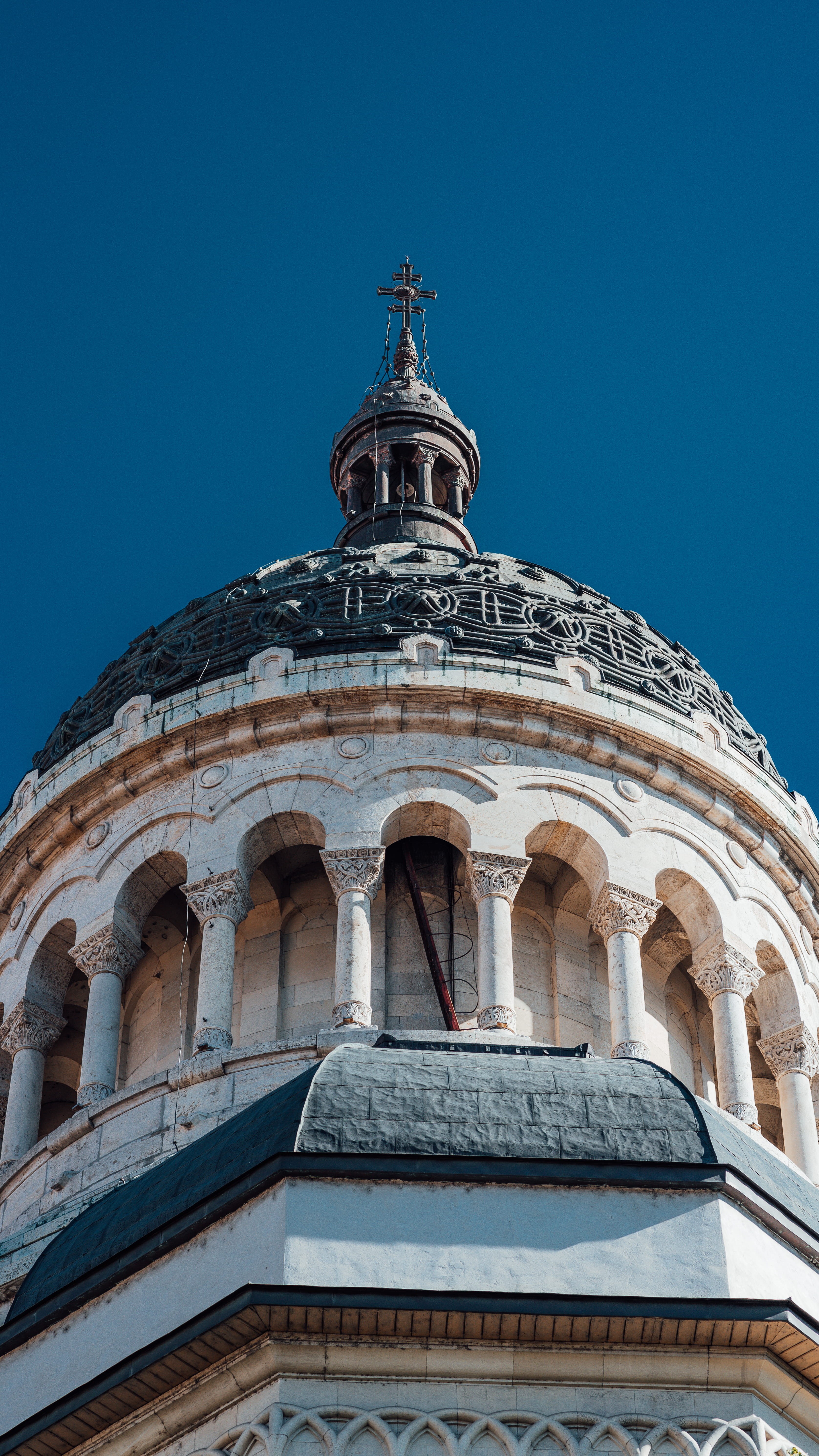 no people, 5K, place of worship, dome, outdoors, building exterior, romania, history, nature, low angle view, travel destinations, belief, clear sky, built structure, Phone HD Wallpaper