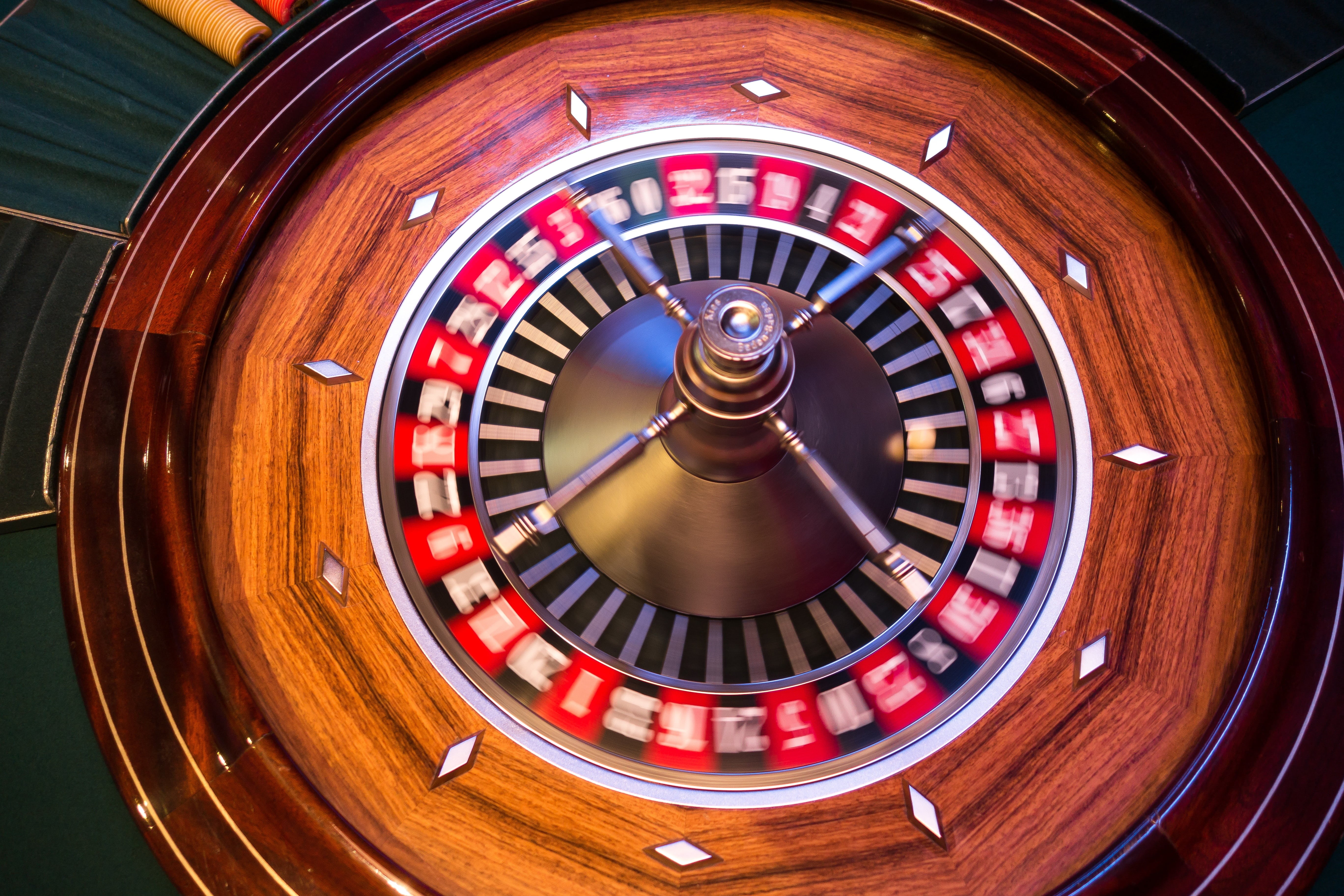 architecture, metal, rotation, roulette, movement, built structure, spiral, geometric shape, silver colored, shape, play, out of focus, turn, casino, 5K, HD Wallpaper