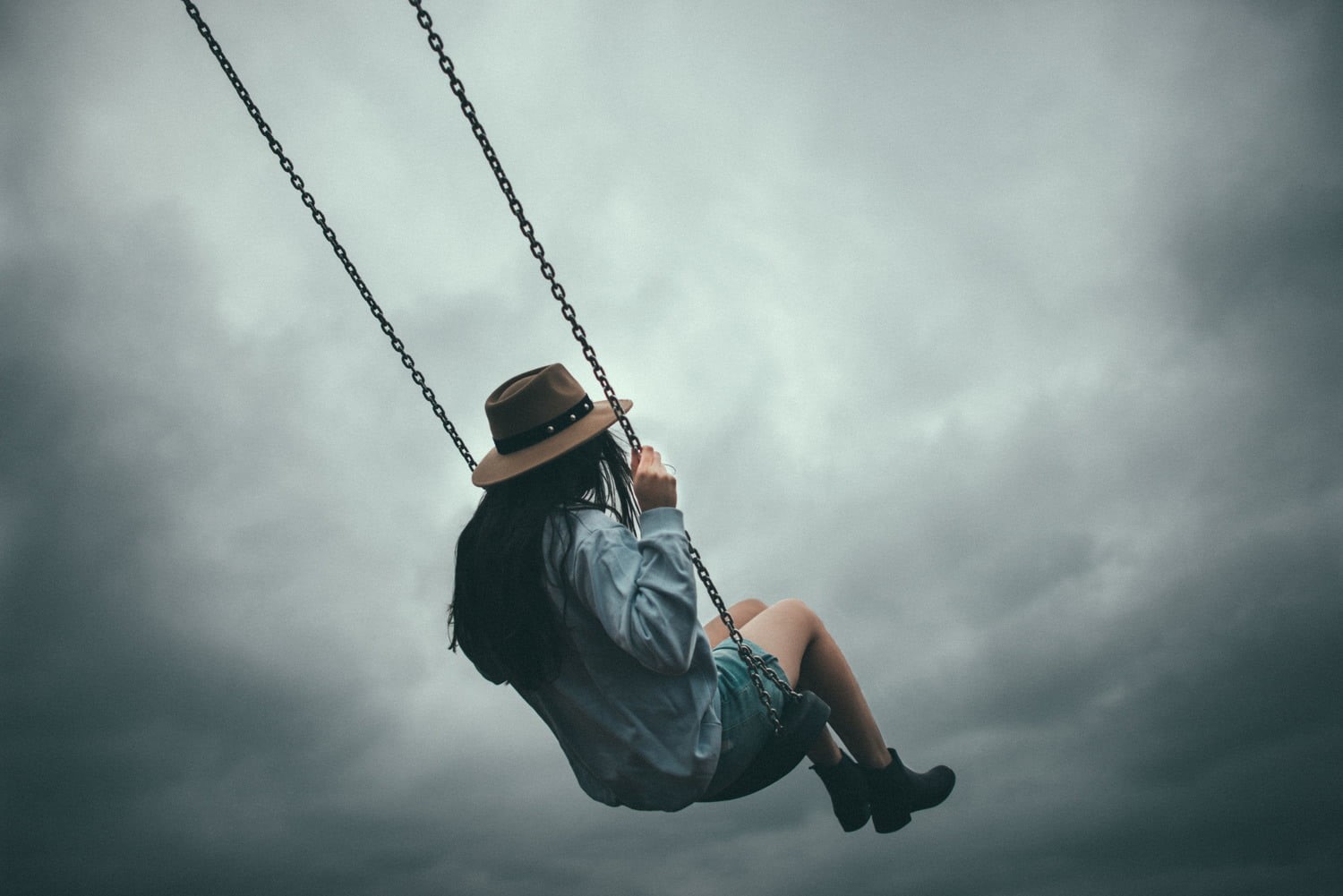 one person, clouds, women, rope, women outdoors, casual clothing, nature, holding, sky, day, Noel Alvarenga, adult, low angle view, brunette, playground, HD Wallpaper