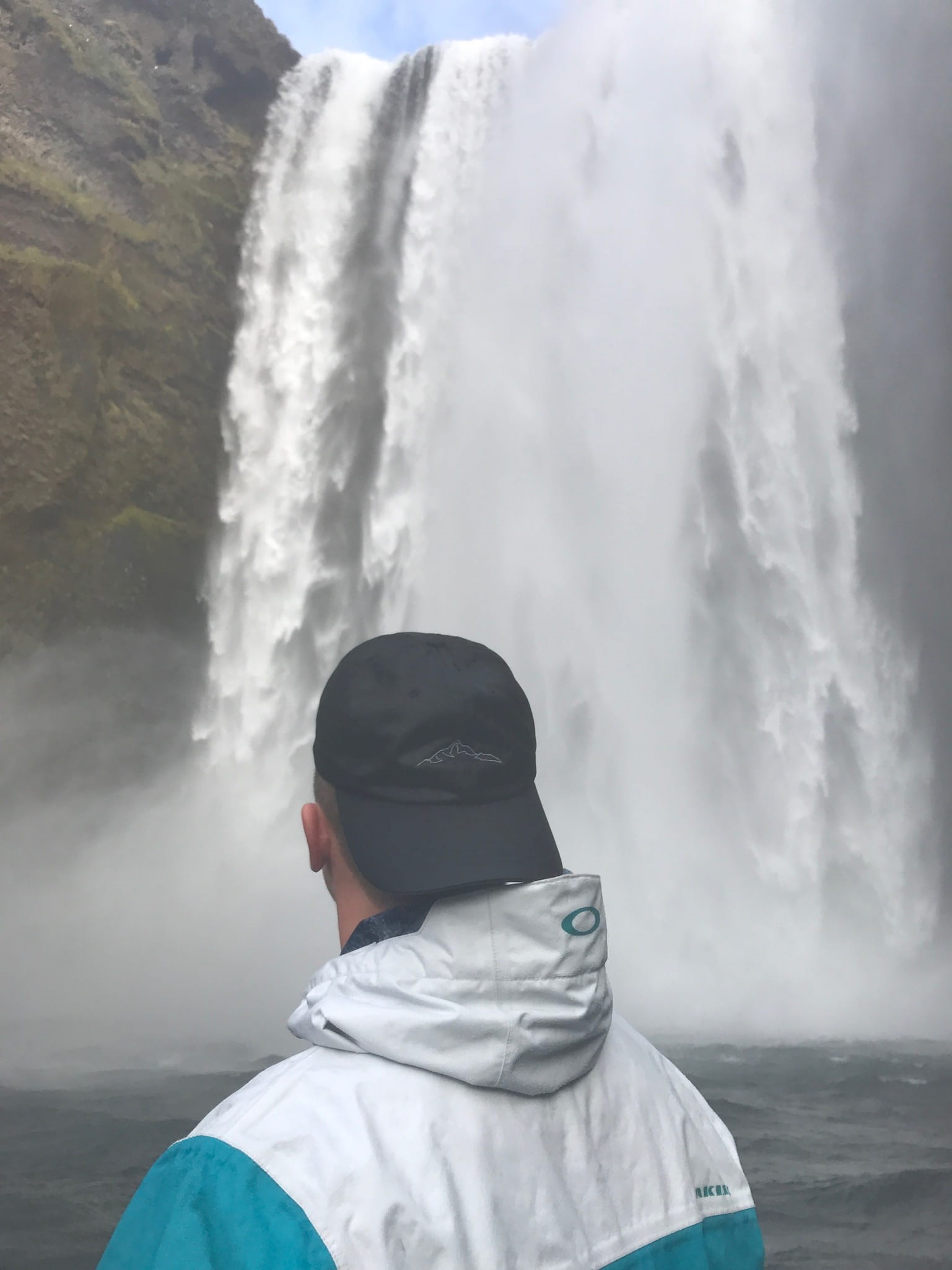 1080P, hike, mountain, travel, lifestyle, one person, sea, beauty in nature, waterfall, skógafoss, long exposure, leisure activity, wander, water, roam, Phone HD Wallpaper