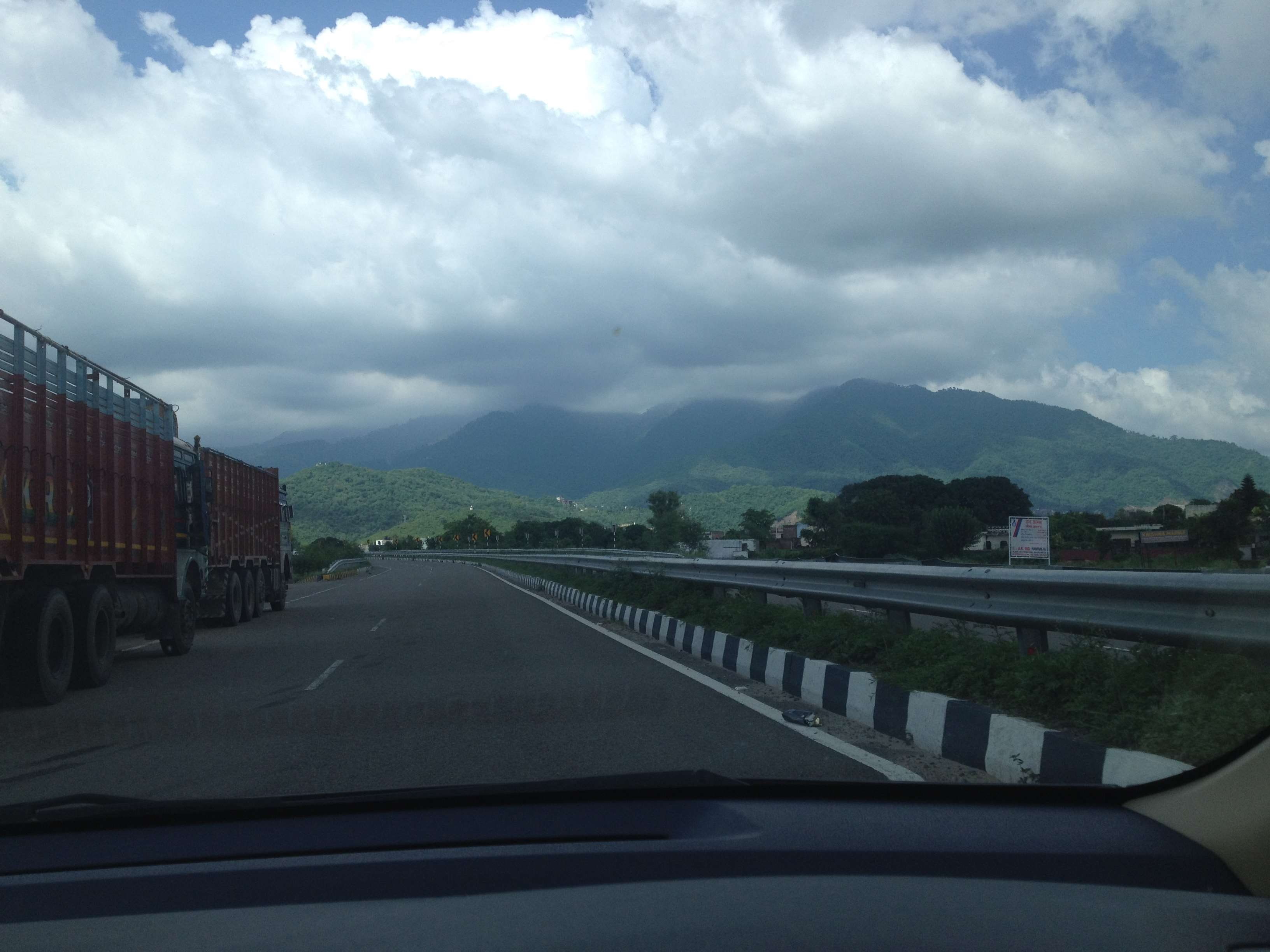 road, motor vehicle, cloud - sky, car interior, on the move, road trip, no people, transparent, glass - material, nature, motion, mountain, sky, vehicle interior, HD Wallpaper
