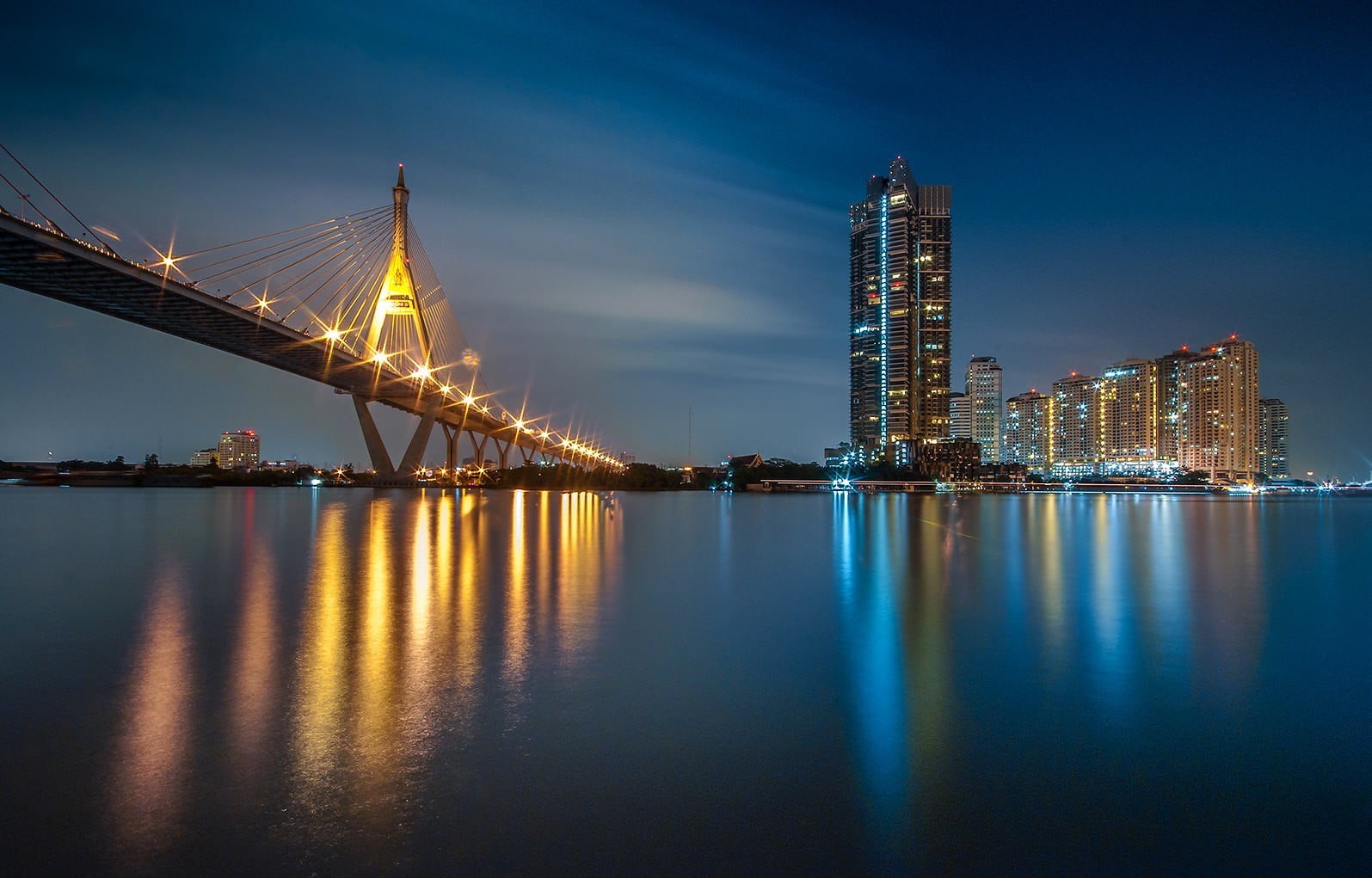 office building exterior, travel destinations, cityscape, lights, york, no people, 720P, building exterior, reflection, outdoors, connection, skyscraper, HD Wallpaper