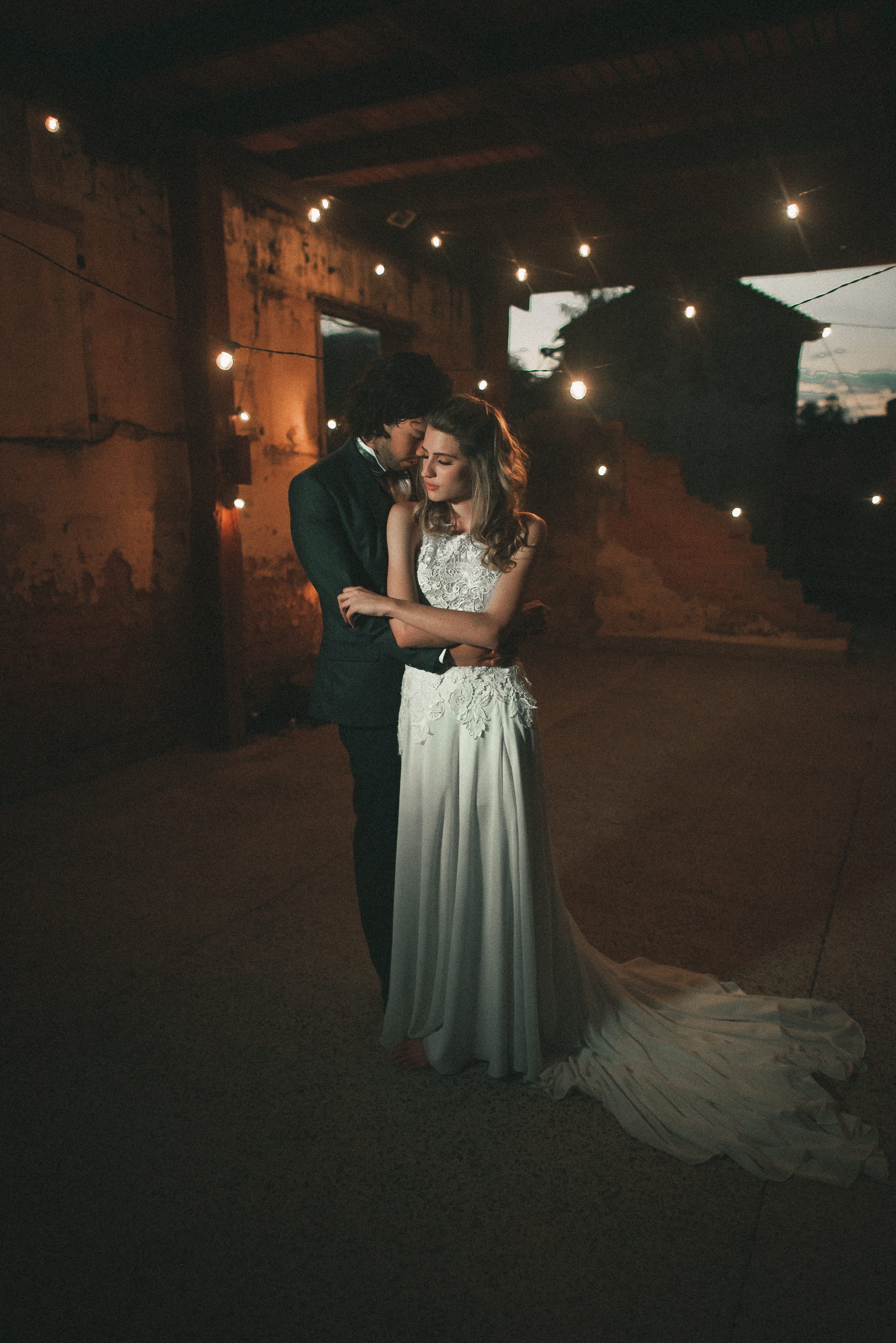 wedding ceremony, wedding, romance, people, wear, wedding dress, couple, dress, life events, newlywed, couple - relationship, performance, bridal gown, Phone HD Wallpaper