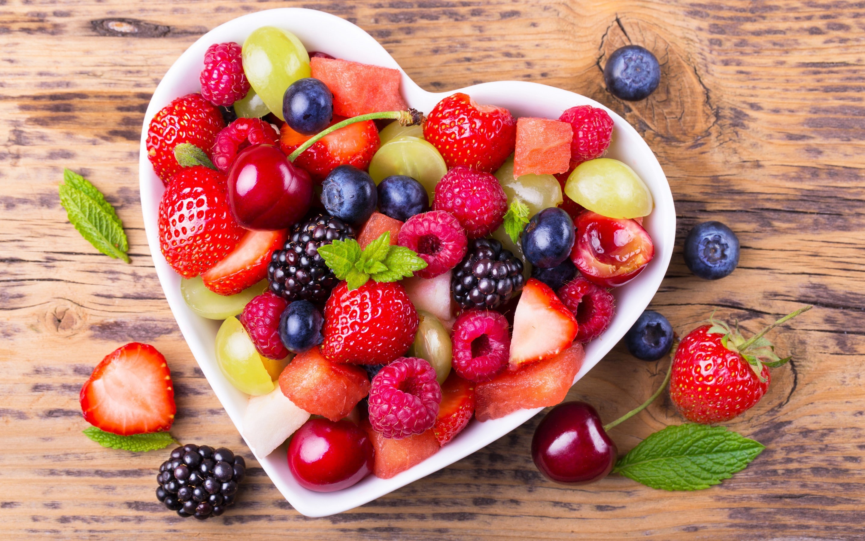 grapes, raspberry, 2K, blueberry, strawberry, fruit, cherry, HD Wallpaper