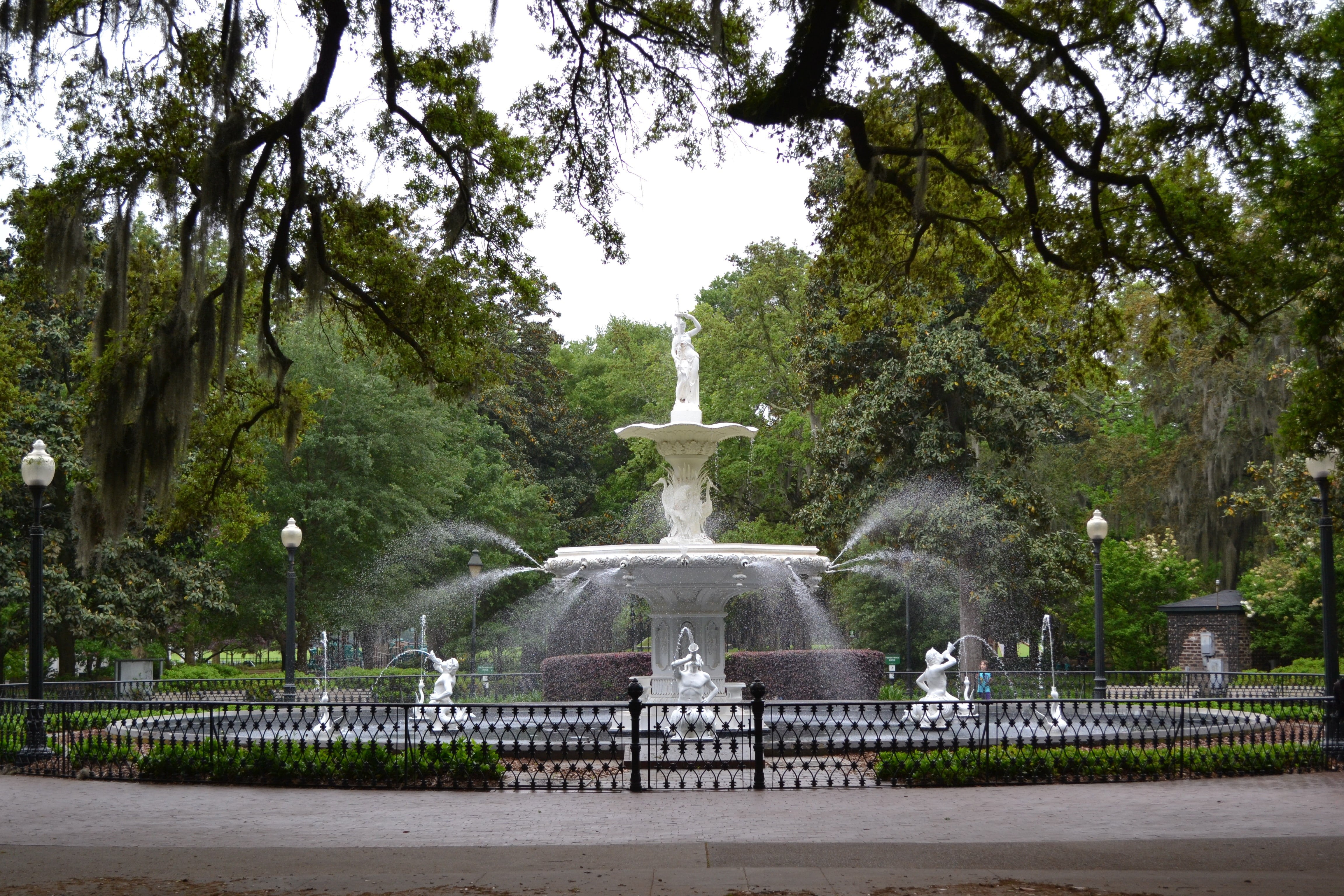 park, spanish moss, plant, fountain, tree, human representation, travel destinations, tourism, representation, art and craft, trees, famous Place, incidental people, HD Wallpaper