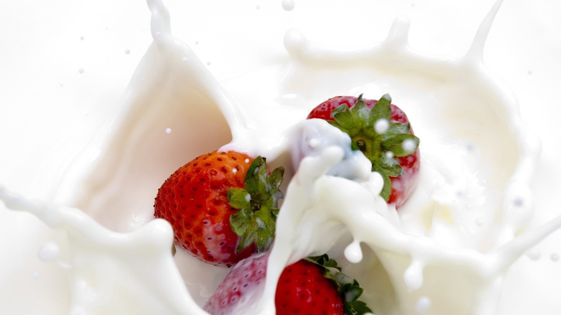 liquid, yogurt, sauce, white color, 1080P, chinese food, ready-to-eat, strawberries, vegetable, no people, freshness, indoors, dairy product, food and drink, HD Wallpaper