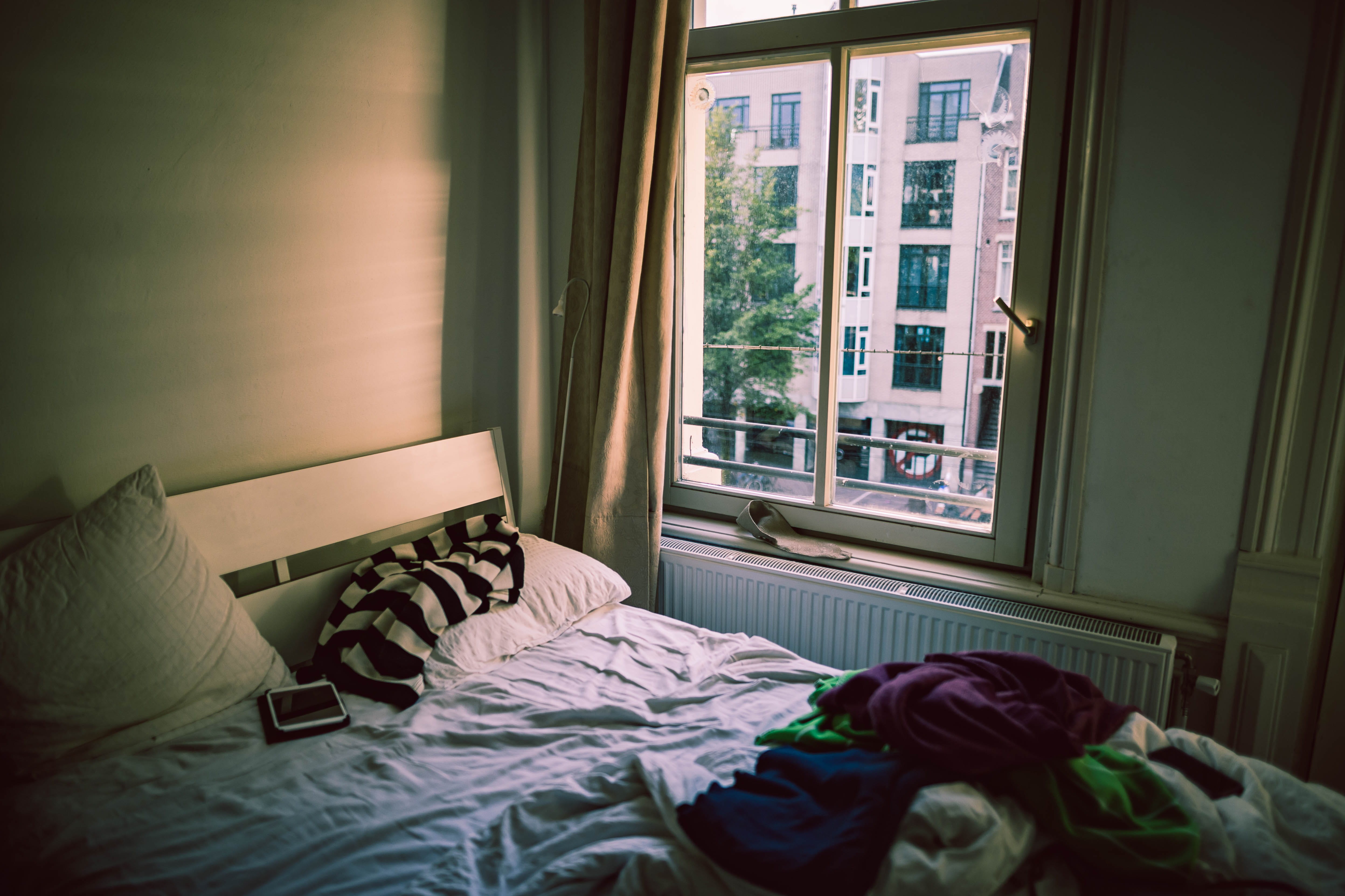 hotel Room, house, relaxation, indoors, headboard, travel, electric Lamp, pillow, laundry, modern, vacations, decor, interior, no People, bedding, bedroom, HD Wallpaper