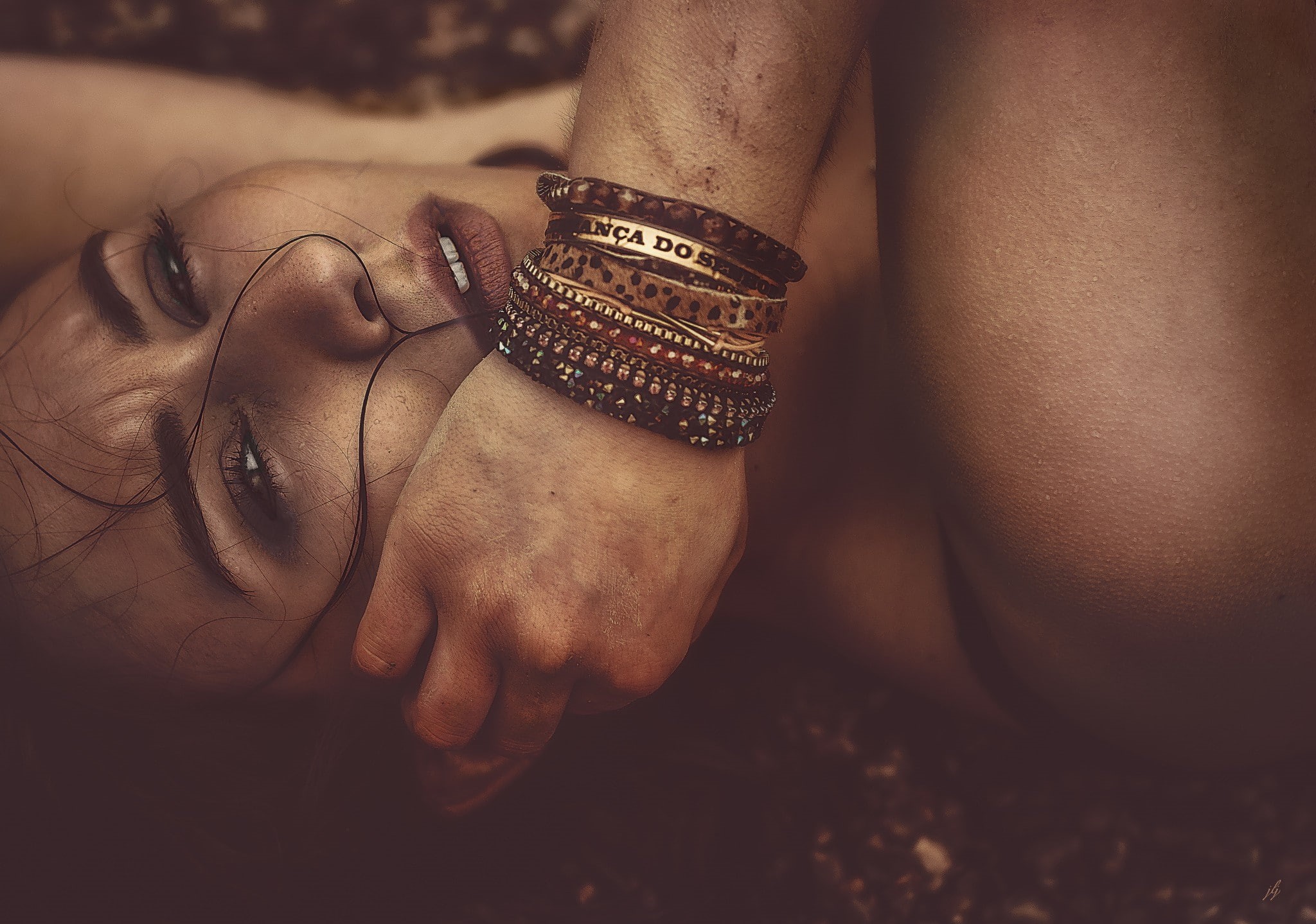 bracelet, finger, human body part, 1080P, lipstick, hand, bangles, silver colored, fashion, real people, close-up, human hand, women, looking at viewer, HD Wallpaper