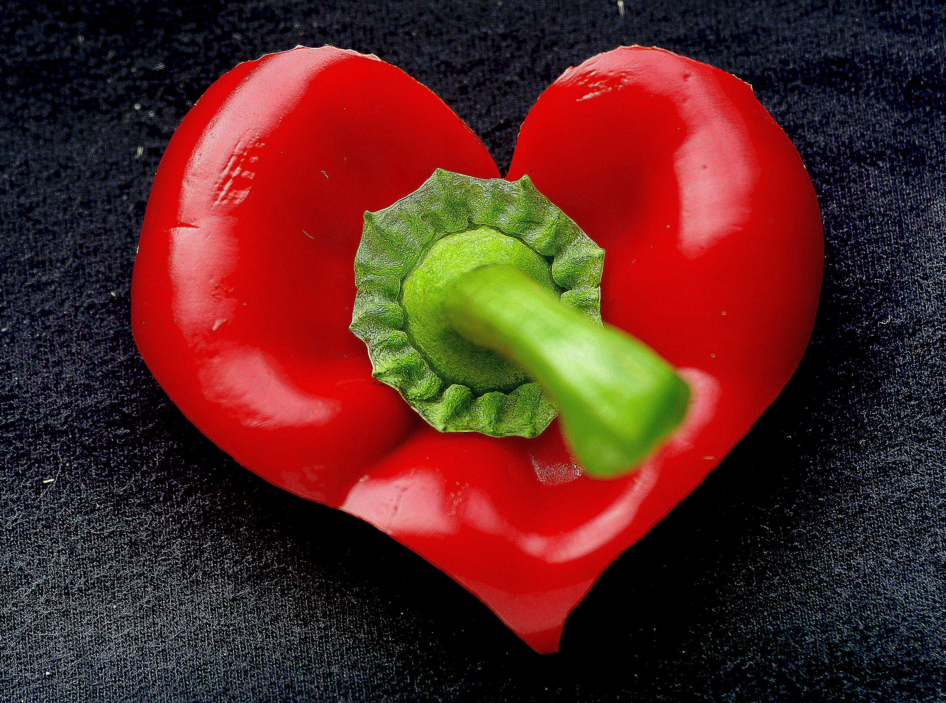 red, shaped, organic, paper cut, bell Pepper, 2K, red heart, vegetable, fresh, paprika, red  pepper, paper, Red pepper, heart-shaped, cut, heart, close, HD Wallpaper