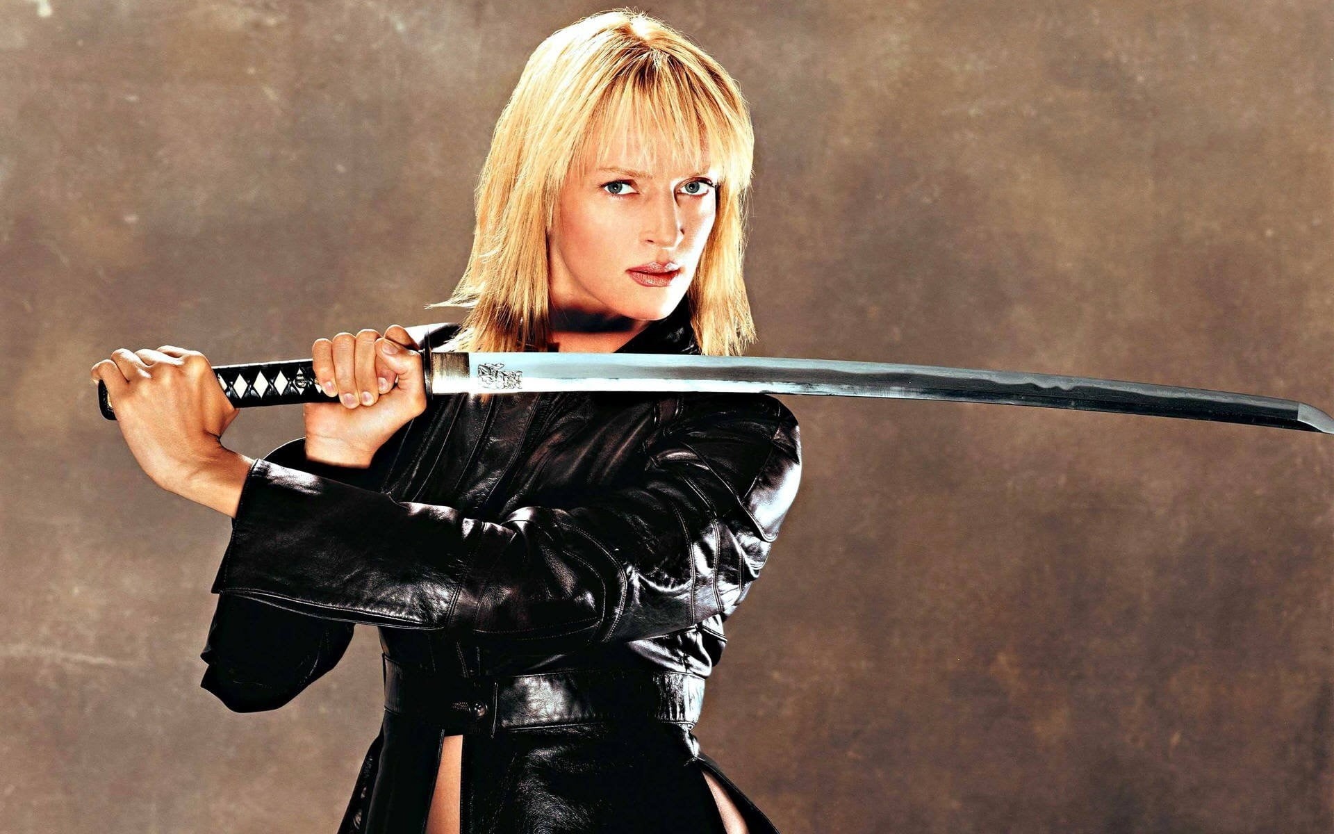 beautiful people, young adult, one person, beautiful woman, looking at camera, sword, blonde, weight training, women, hair, hairstyle, katana, young women, HD Wallpaper