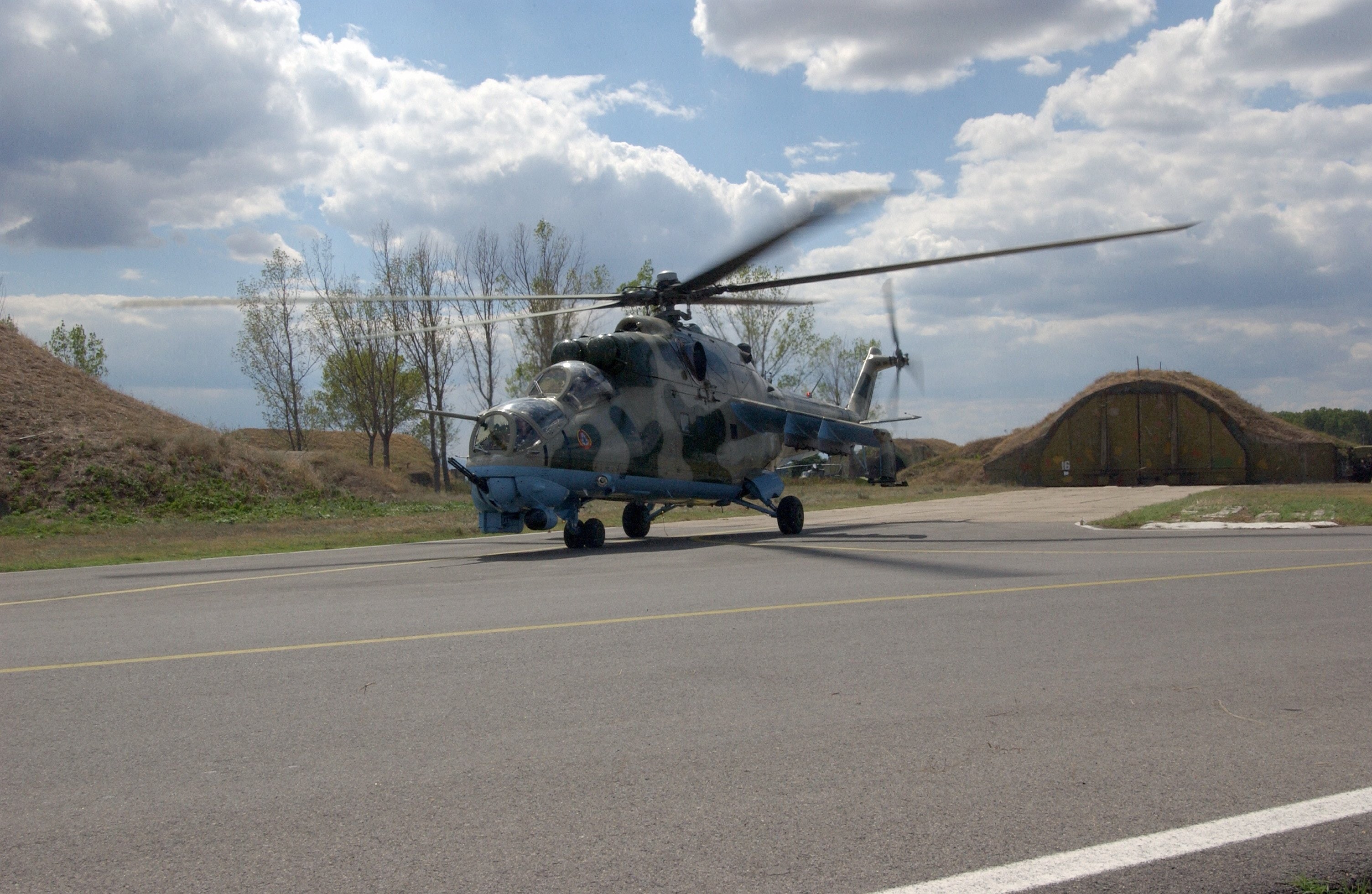 russian, gunship, weapon, russia, helicopter, military, 2K, hind, aircraft, mi 24, HD Wallpaper