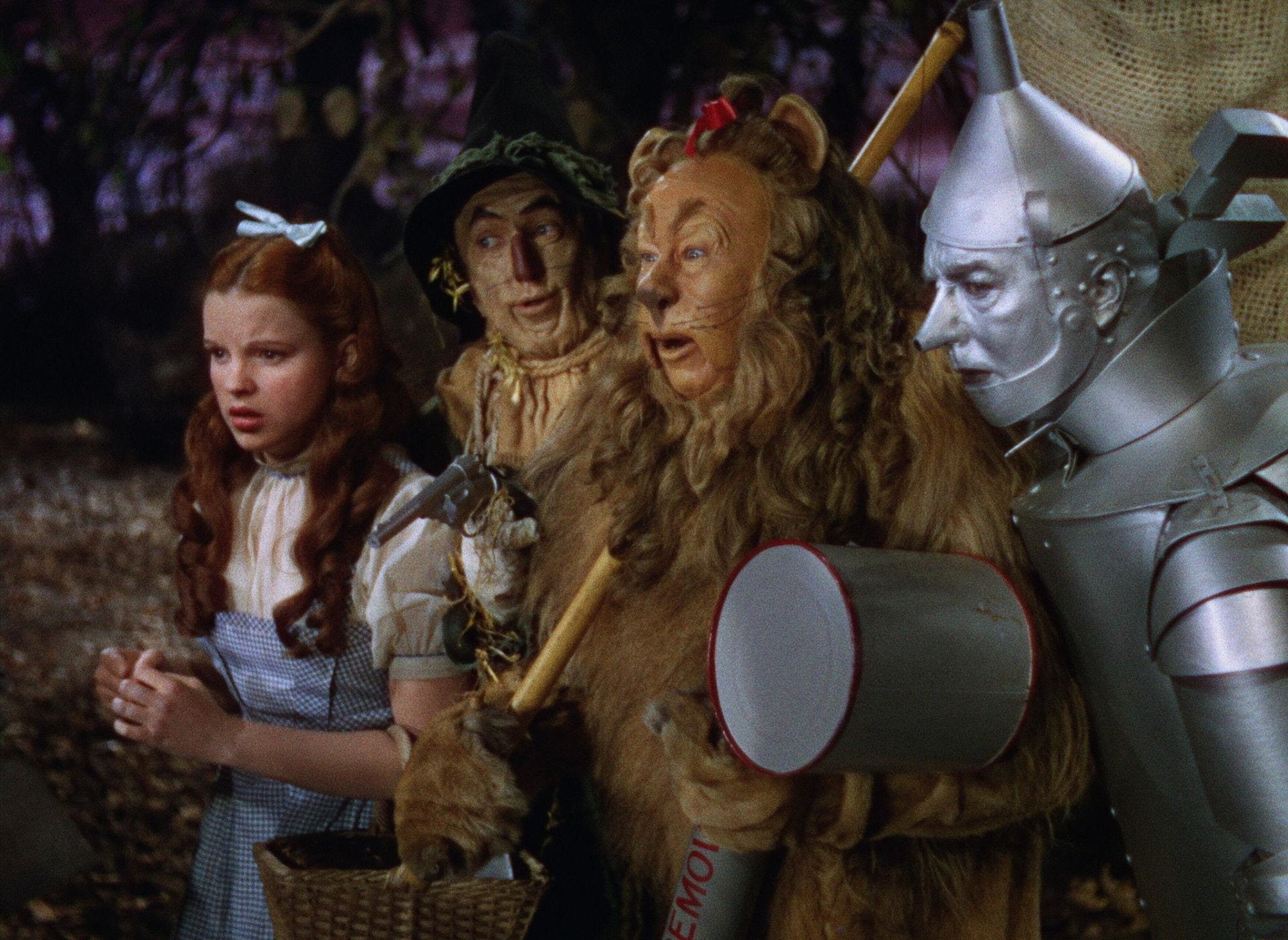 art and craft, spooky, togetherness, Movie, family, human representation, costume, group of people, men, representation, females, The Wizard Of Oz, girls, HD Wallpaper