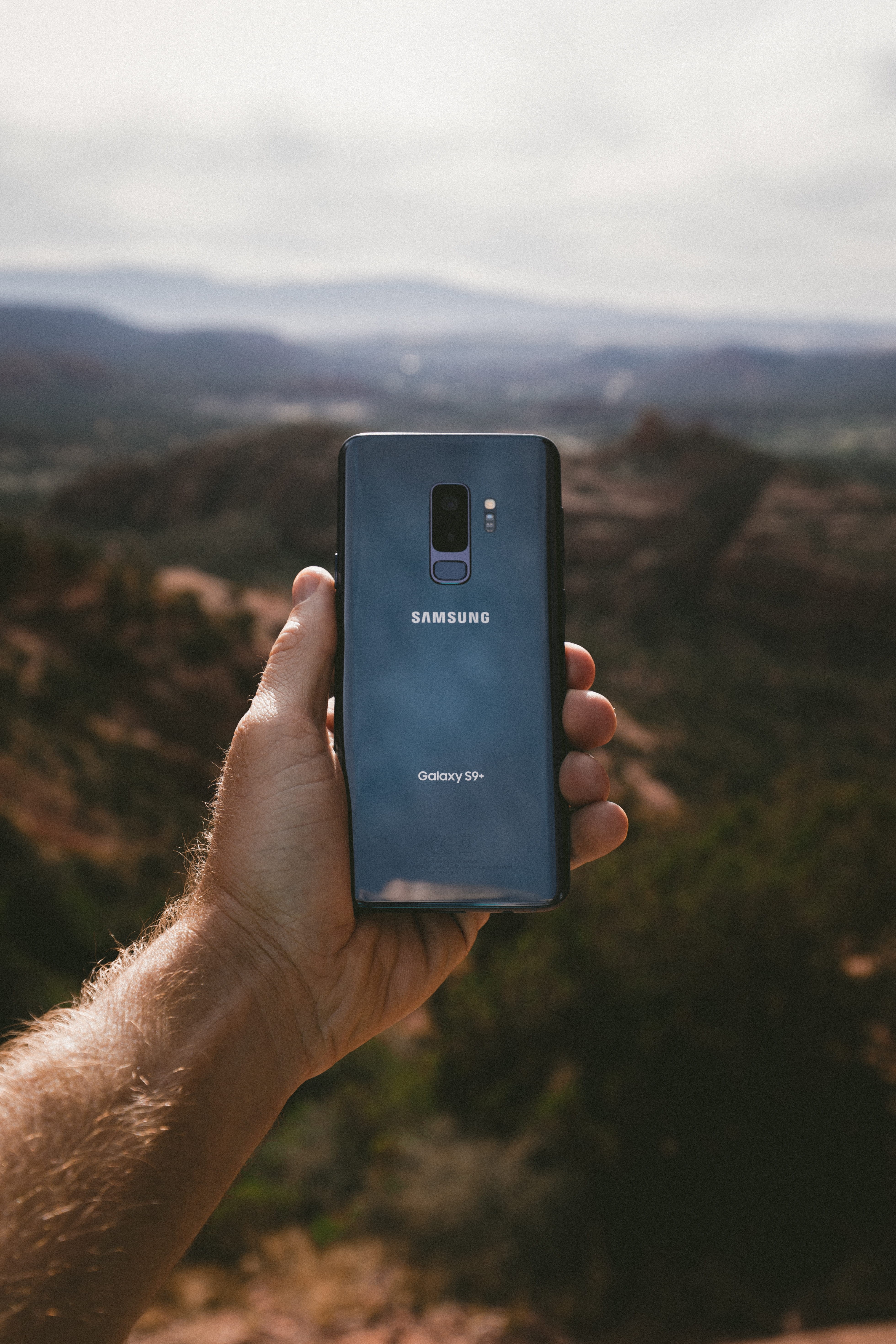 5K, samsung phone, galaxy s9+, human hand, electronic, portable information device, communication, technology, travel photography, galaxy, travel, phone, Phone HD Wallpaper