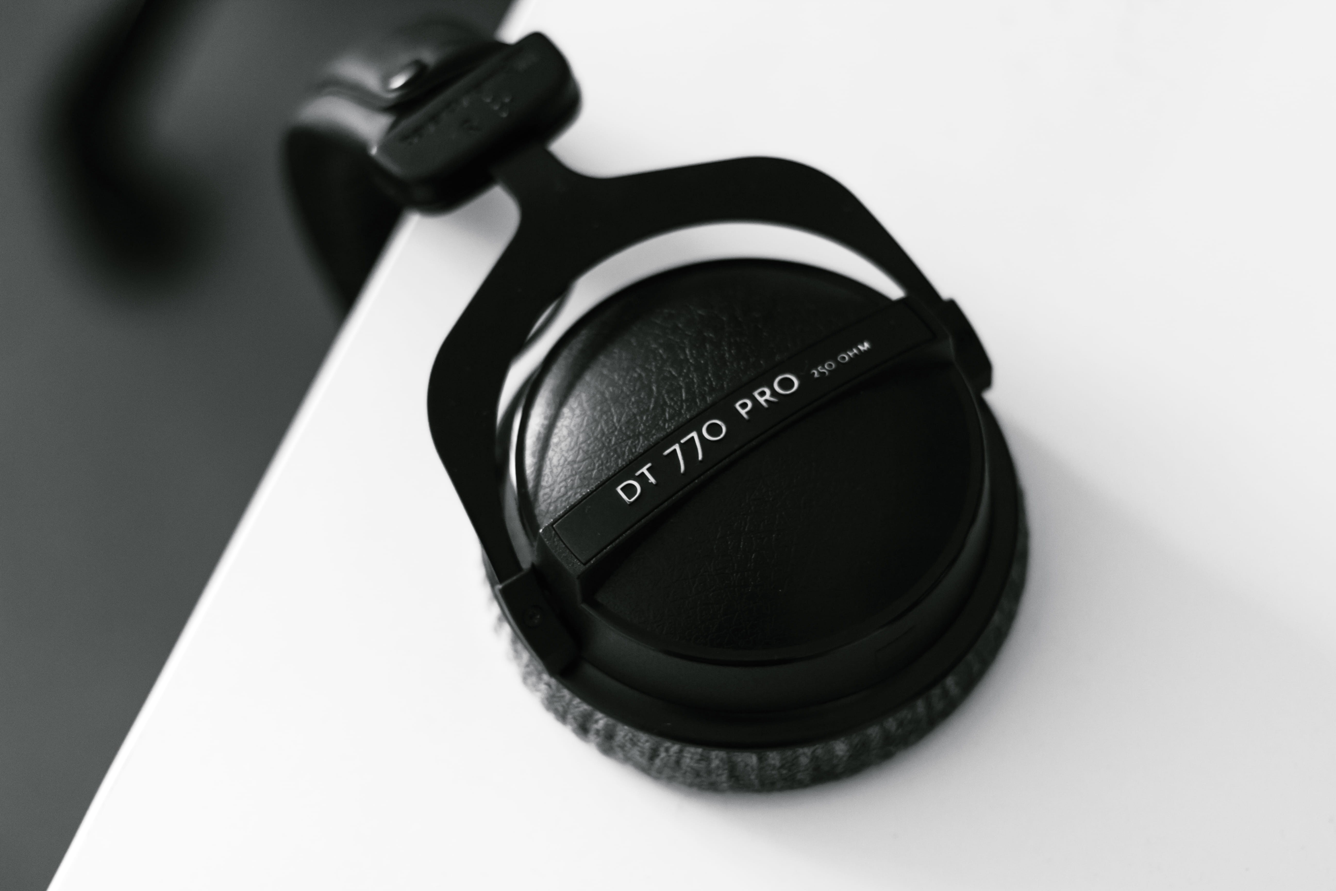 camera, day, black, studio shot, audio, headphones, equipment, lens - Optical Instrument, pro, white background, white surface, still life, high angle view, HD Wallpaper