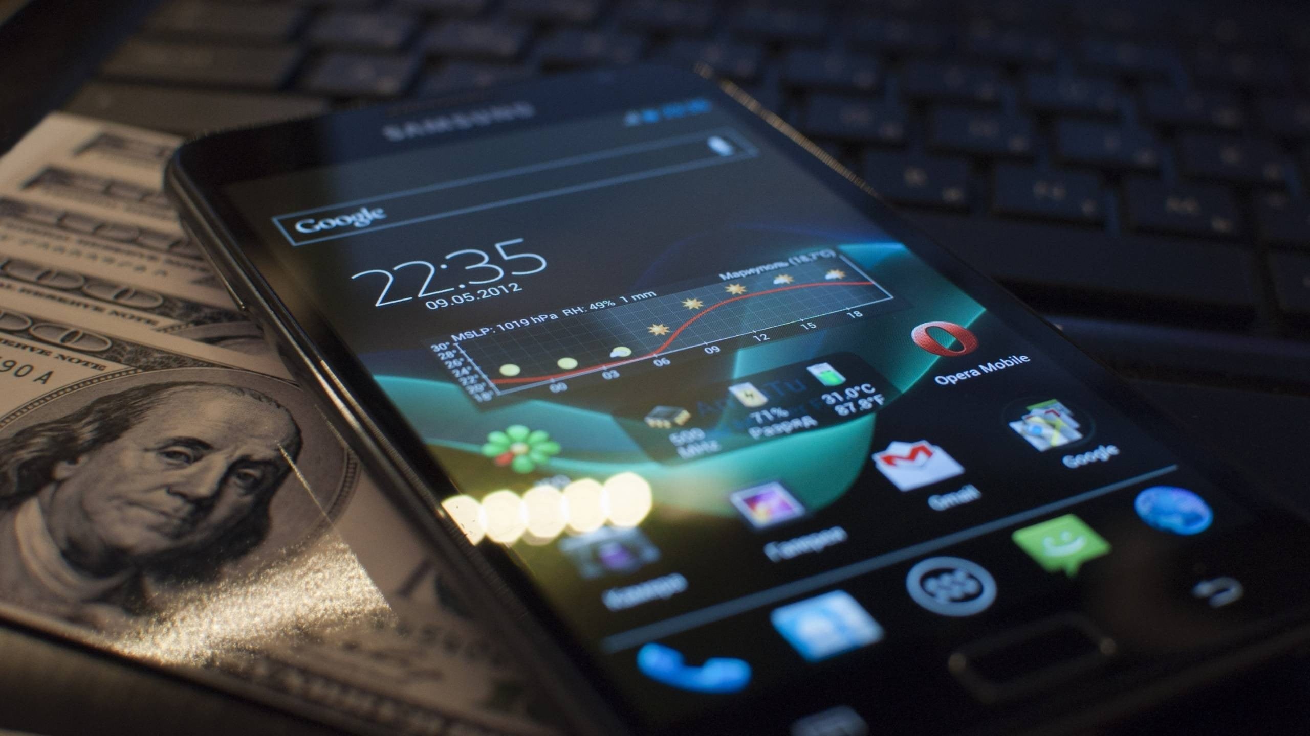 mobility, currency, information Medium, social Networking, communication, night, laptop, finance, black, keypad, equipment, number, 2K, trading, selective focus, HD Wallpaper