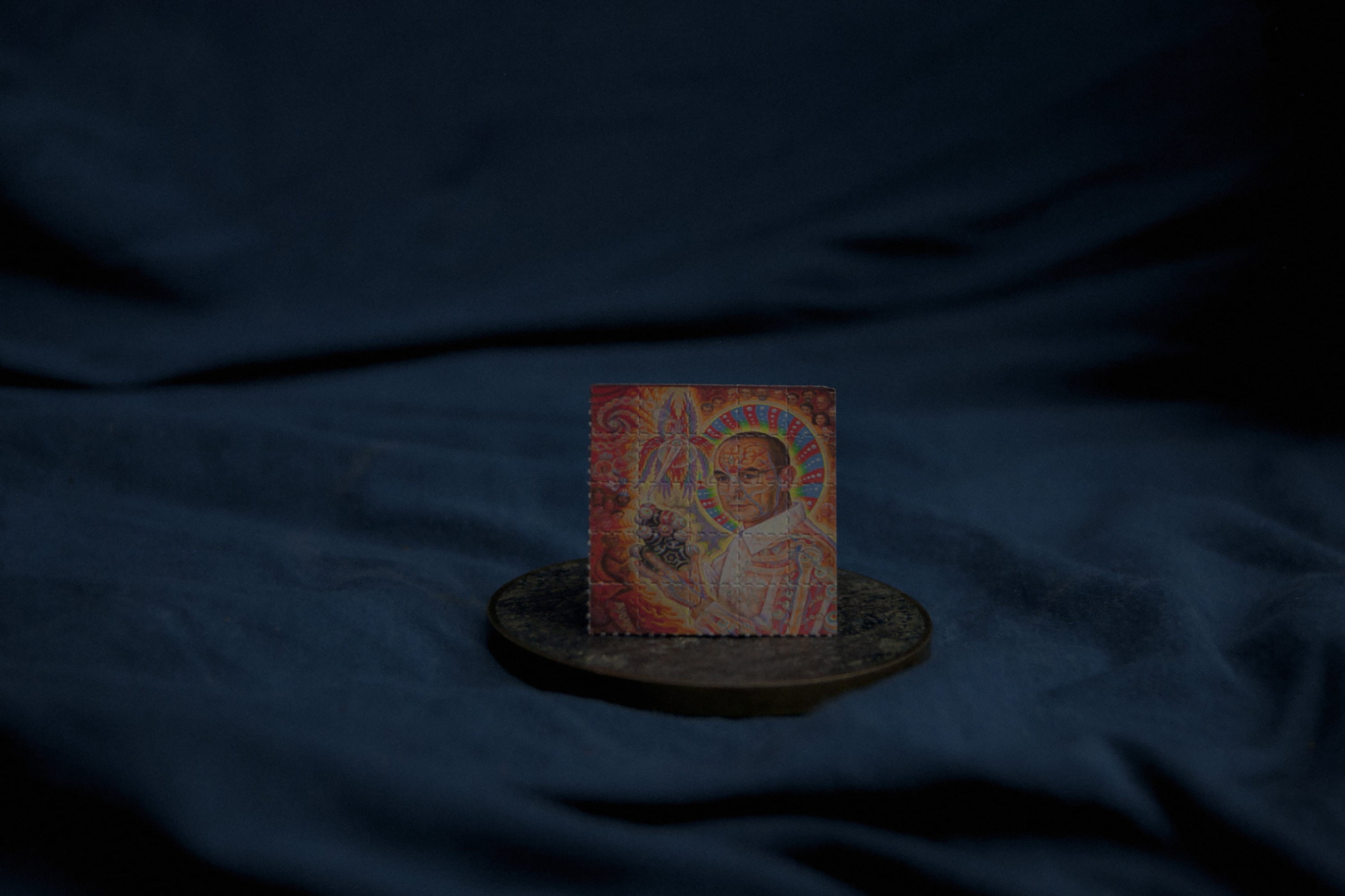 economy, fortune telling, finance, dmt, psychoactive, currency, no people, studio shot, close-up, harm reduction, paper currency, old, single object, psychedelic, HD Wallpaper