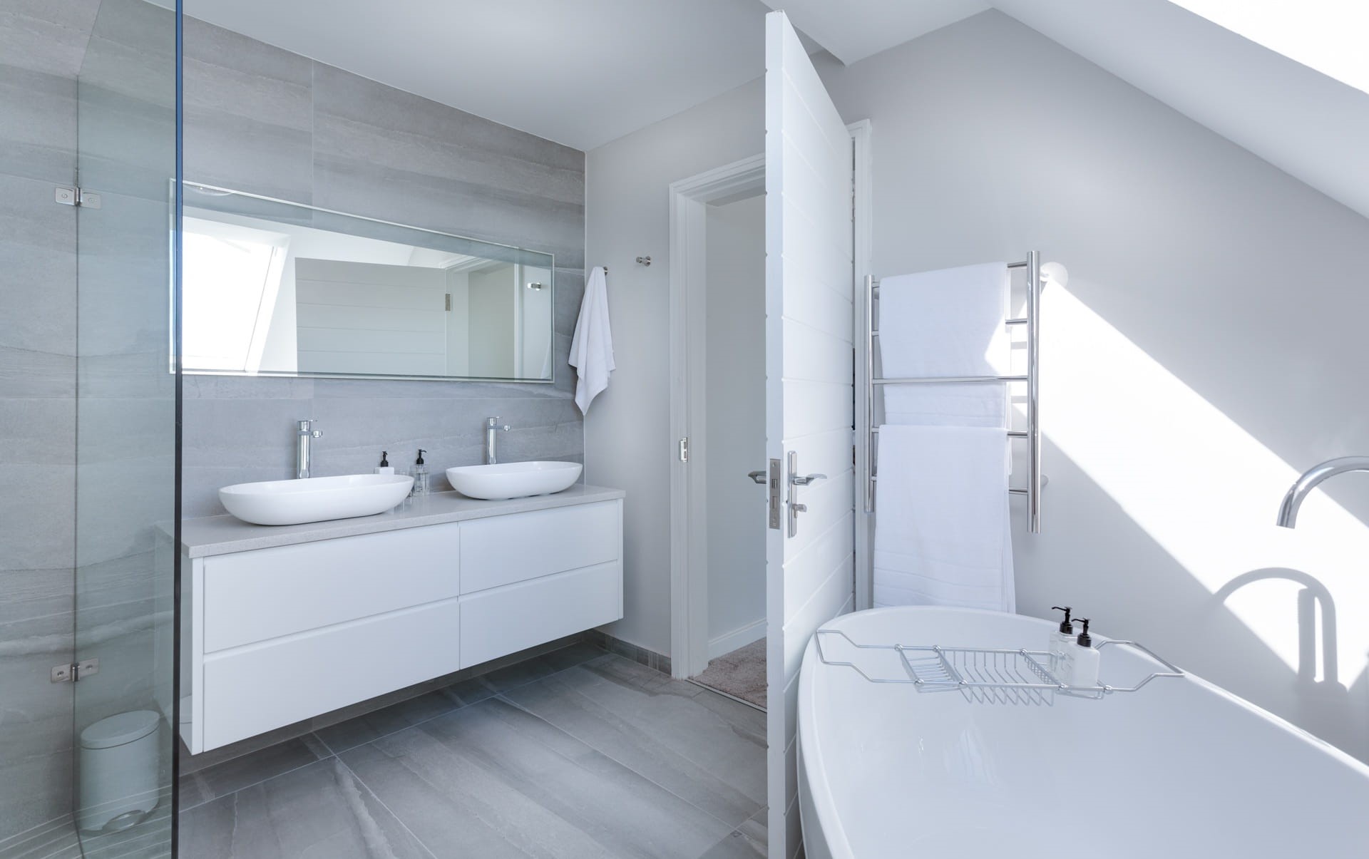 modern minimalist bathroom, modern, white, home, interior, 1080P, white color, interior design, bath, architecture, inside, window, luxury, home interior, HD Wallpaper