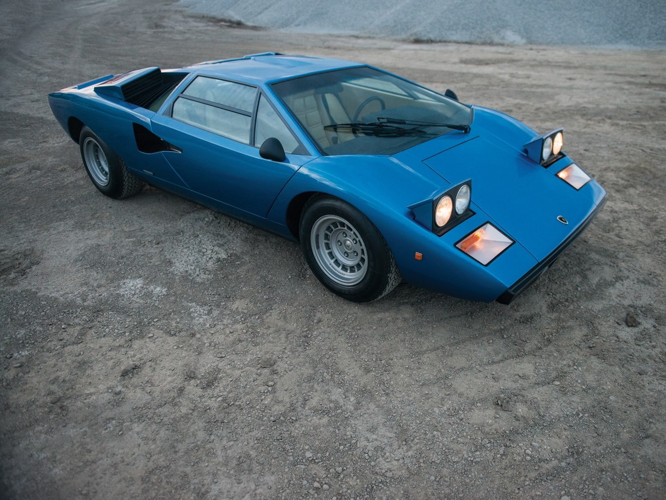 blue cars, wealth, luxury, motor vehicle, mode of transportation, car, wheel, no people, day, stationary, choice, Lamborghini Countach, blue, sports car, HD Wallpaper