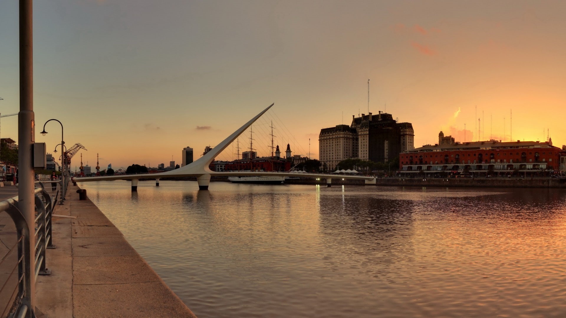 waterfront, sky, cranes (machine), mode of transportation, office building exterior, architecture, fence, building exterior, 1080P, ropes, river, city, HD Wallpaper