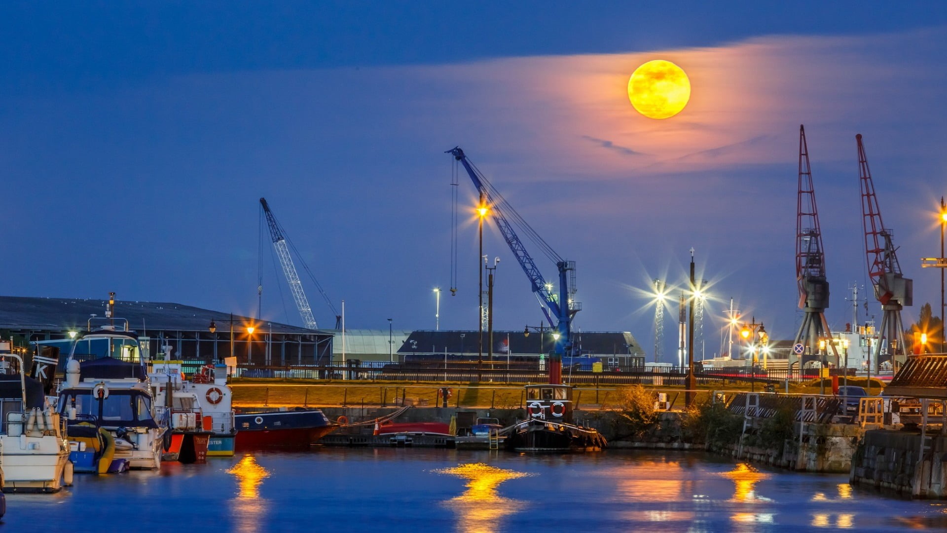 ship, 1080P, water, dusk, industry, Moon, lights, yachts, reflection, night, building, photo, nautical vessel, boats, sky, crane - construction machinery, HD Wallpaper