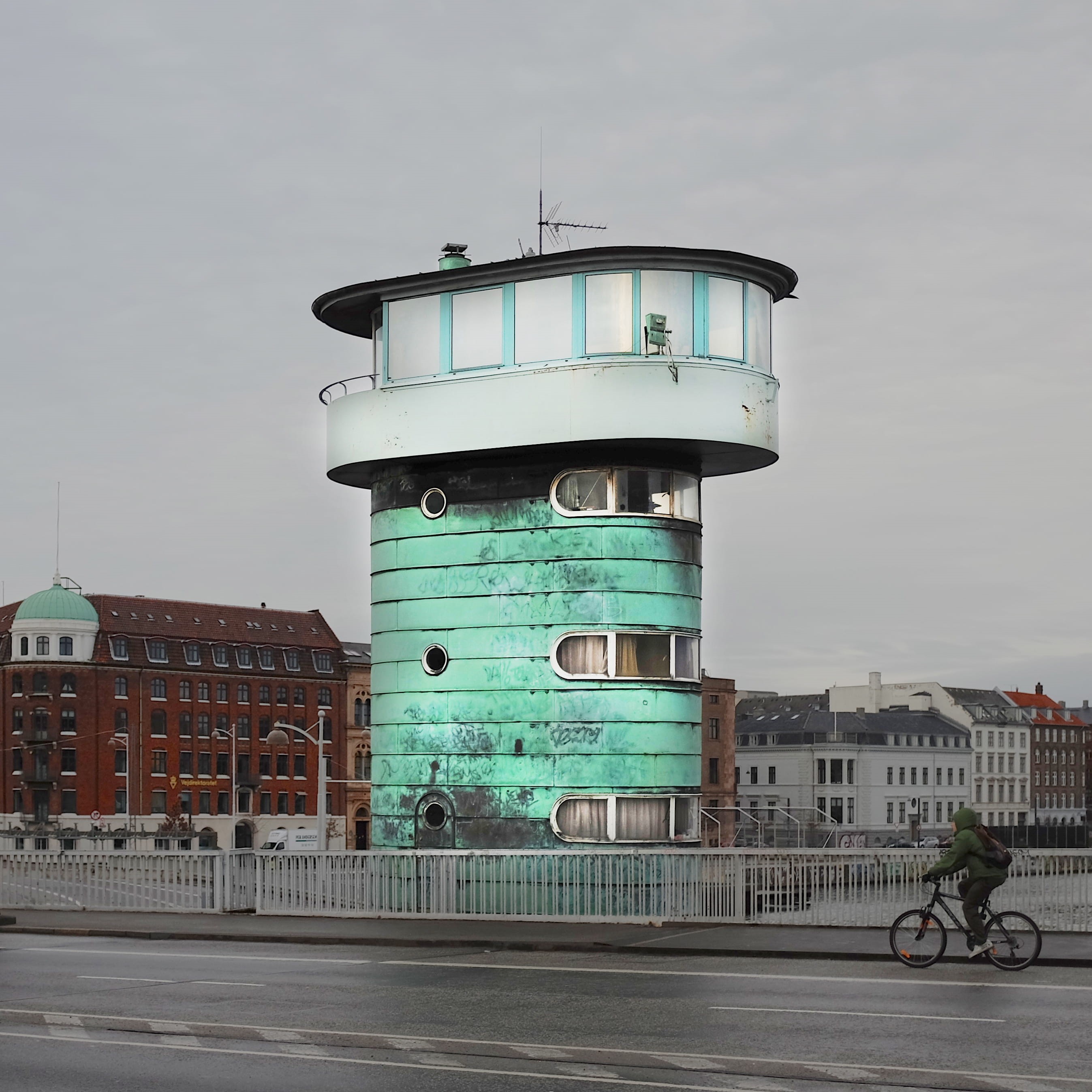 lighthouse, safety, day, nature, mode of transportation, control tower on knippelsbro, tower, city, building exterior, travel, 2K, københavn, knibblesbro, Phone HD Wallpaper