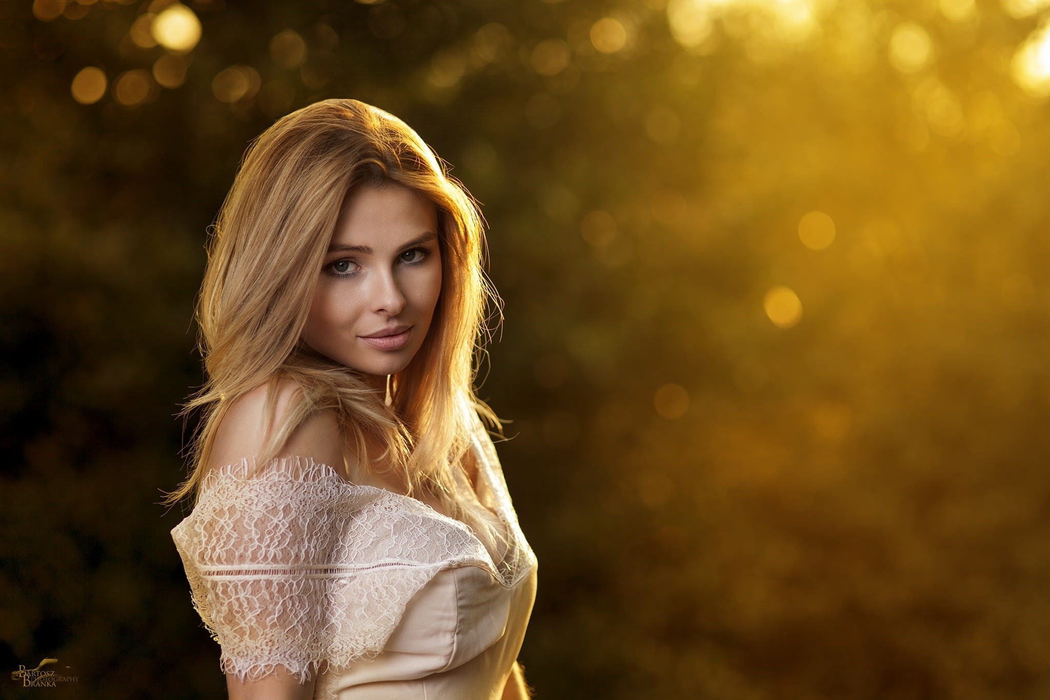 beauty, 1080P, model, adult, fashion, one person, long hair, beautiful woman, blonde, waist up, face, blond hair, women, clothing, young adult, young women, HD Wallpaper