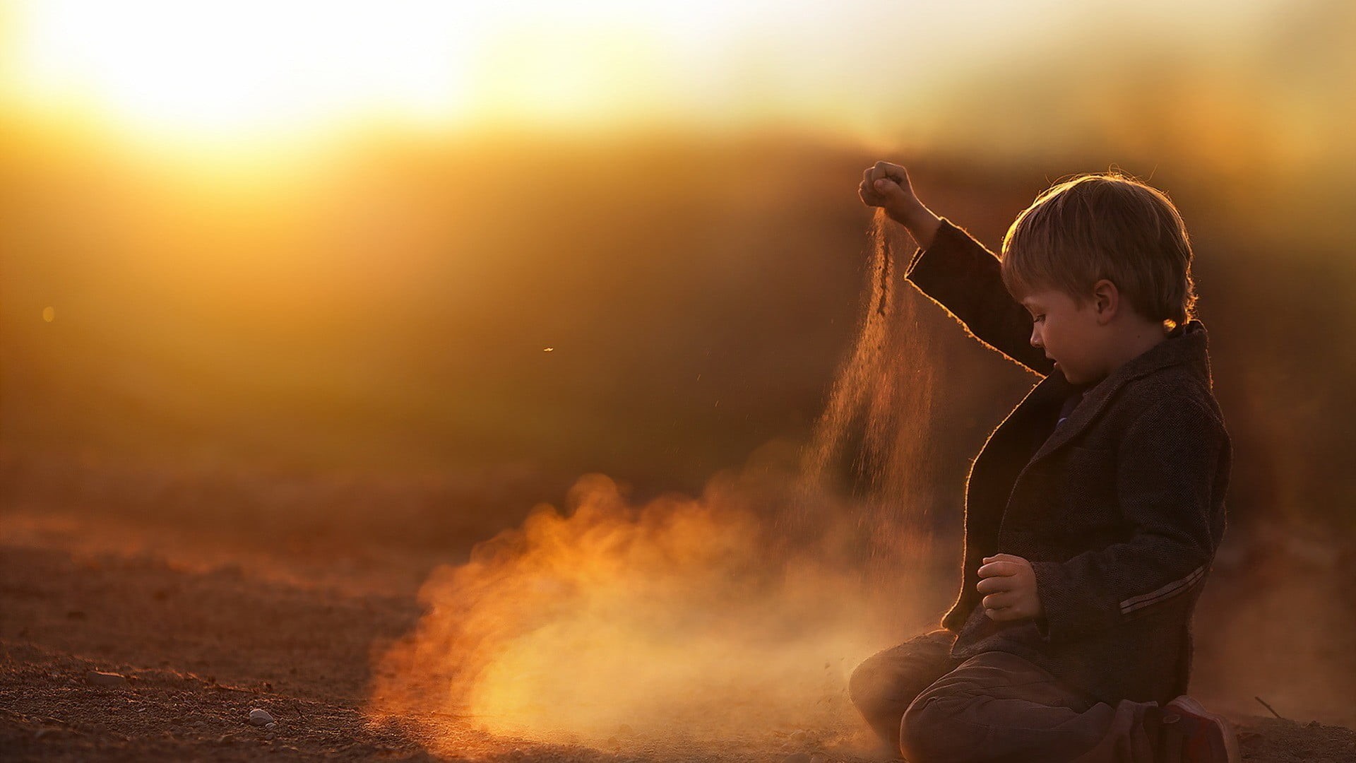 sand, sitting, dusk, outdoors, casual clothing, sky, leisure Activity, side view, relaxation, smoke - Physical Structure, s, men, offspring, one Person, HD Wallpaper
