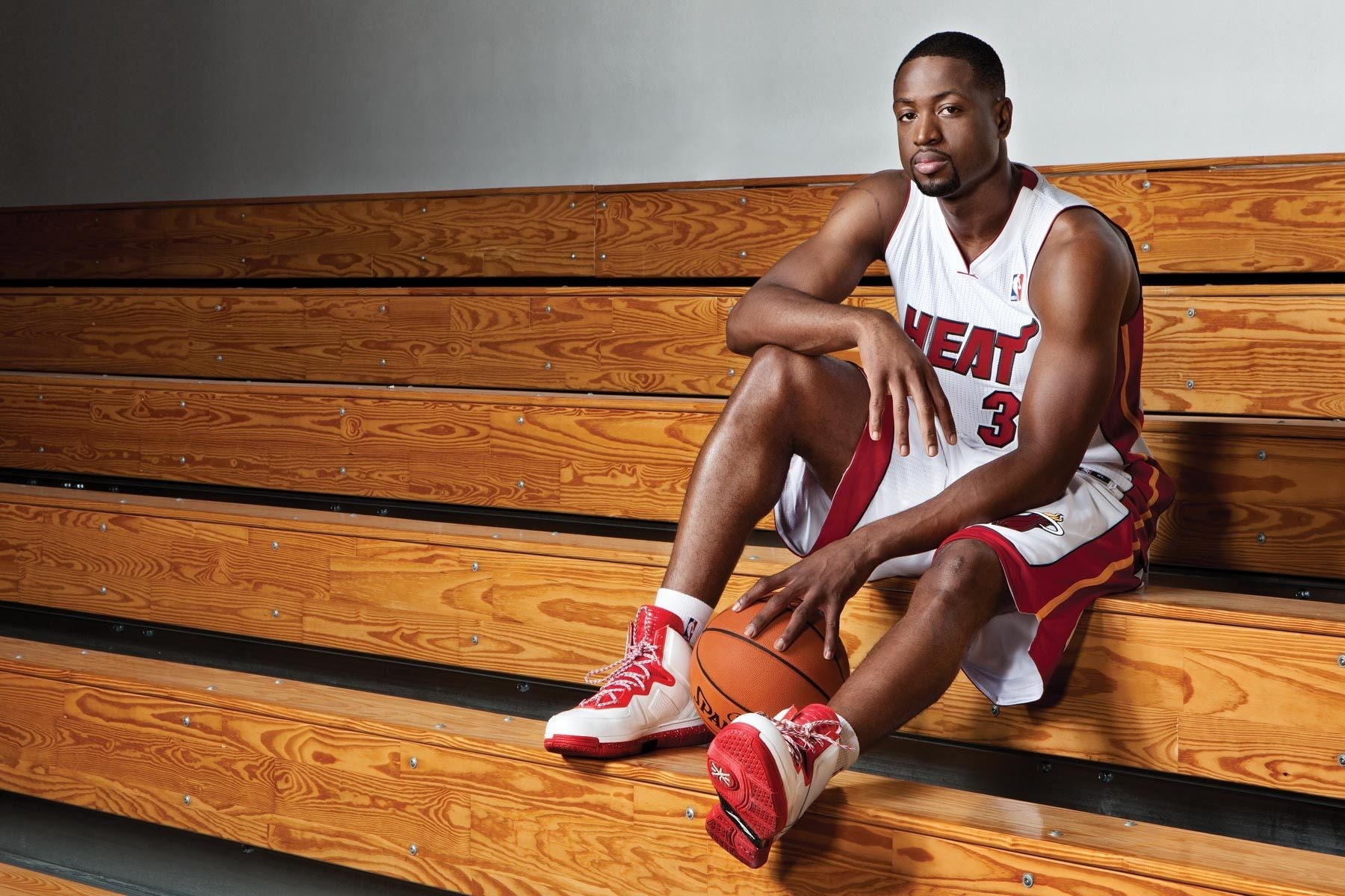 Miami Heat, clothing, one person, sportsman, Miami, basketball, indoors, sitting, lifestyles, athlete, competition, healthy lifestyle, competitive sport, HD Wallpaper