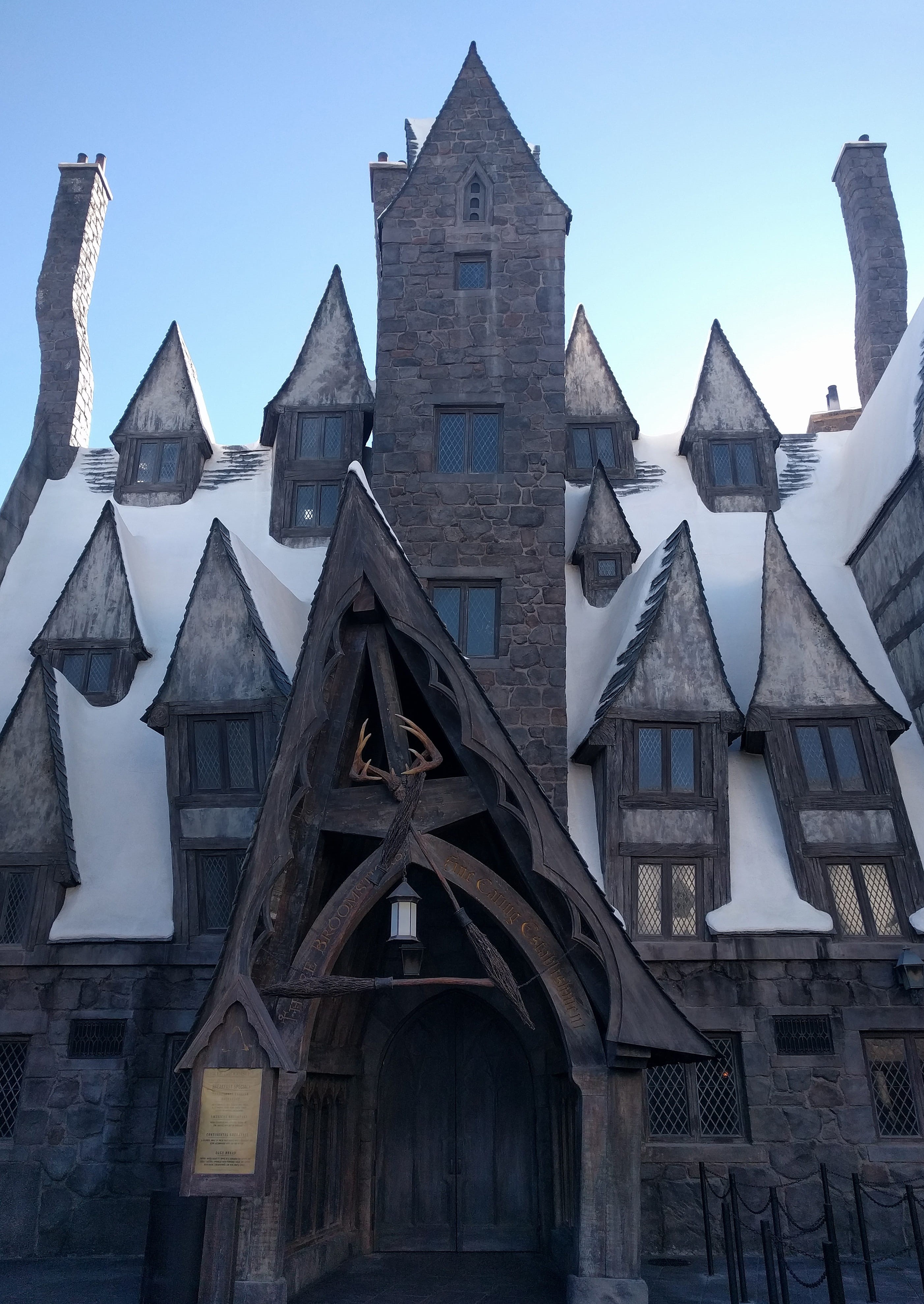 california, built structure, harry potter, outdoors, sky, building, no people, hogwarts, architecture, universal studios, residential district, castle, Phone HD Wallpaper