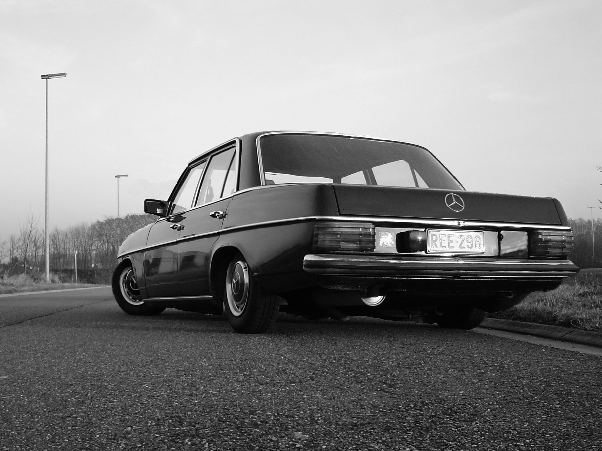 luxury, outdoors, stationary, vintage car, city, black, transportation, street, retro styled, day, clear sky, benz, nature, mode of transportation, mercedes, HD Wallpaper