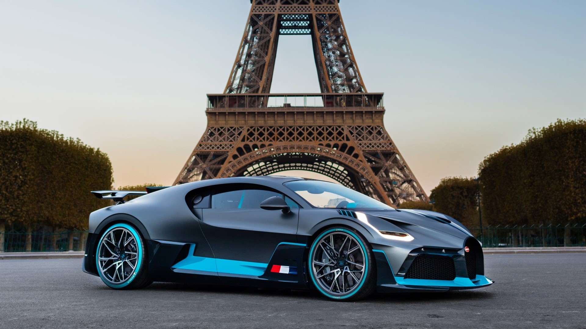 Bugatti Divo, Supercar, Bugatti, Black Car, Car, Vehicle, Sport Car, 1080P, HD Wallpaper