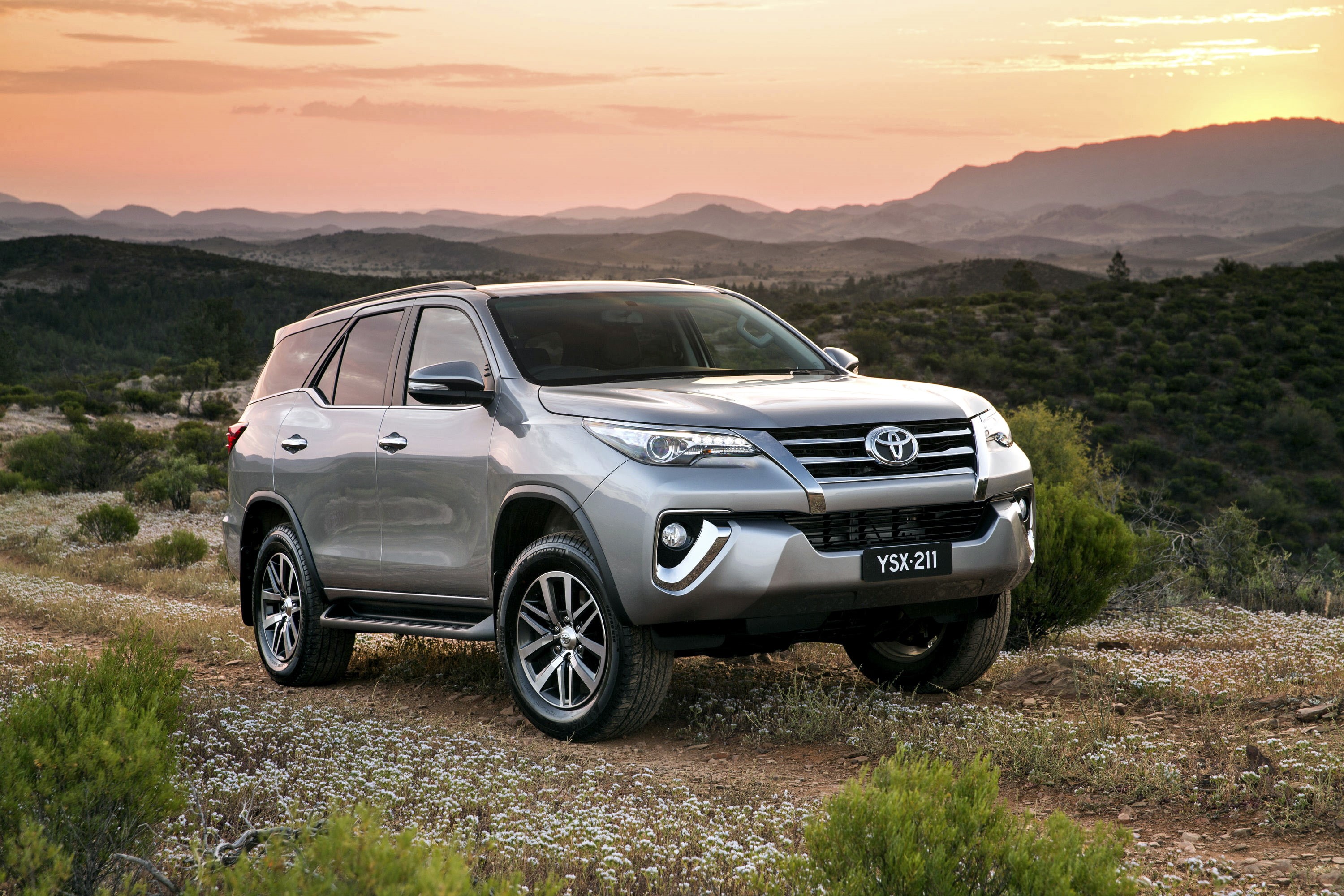 non-urban scene, environment, highlander, Fortuner, sunset, silver, nature, sunlight, Toyota, sky, suv, land vehicle, 2K, mode of transportation, land, HD Wallpaper