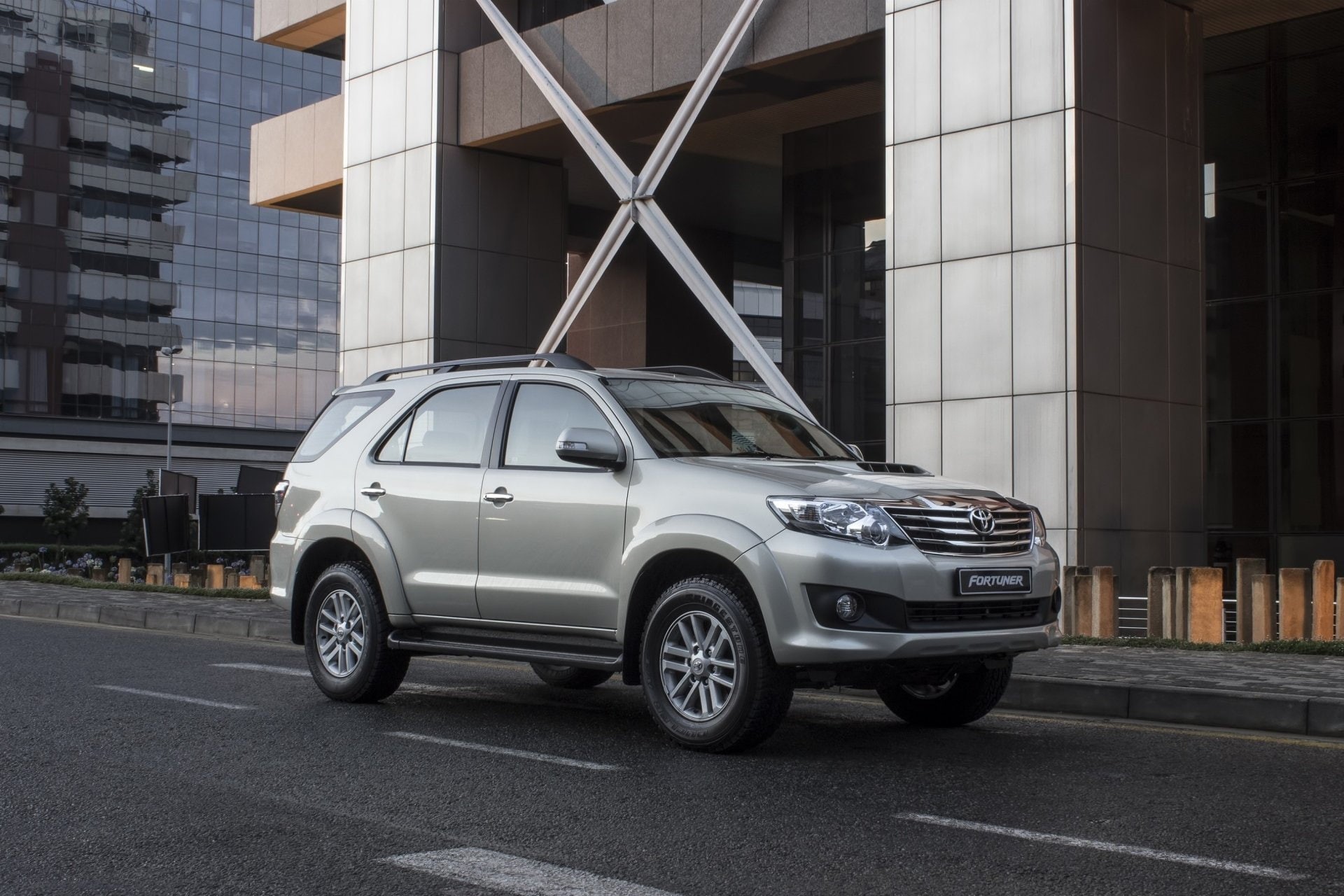 1080P, SUV, Toyota Fortuner, Toyota, HD Wallpaper