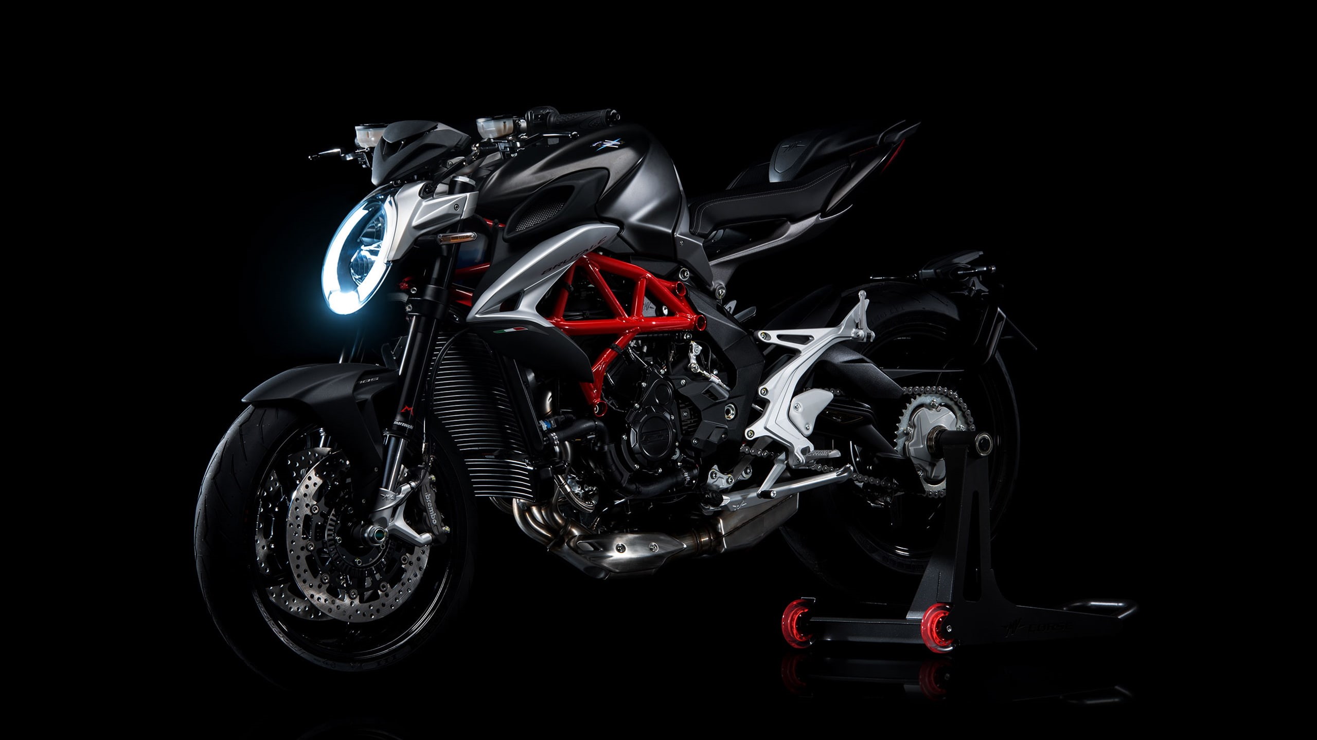 800, cut out, Agusta, black color, motor vehicle, hd, close-up, still life, silver colored, mode of transportation, mv, wheel, indoors, 2K, transportation, HD Wallpaper