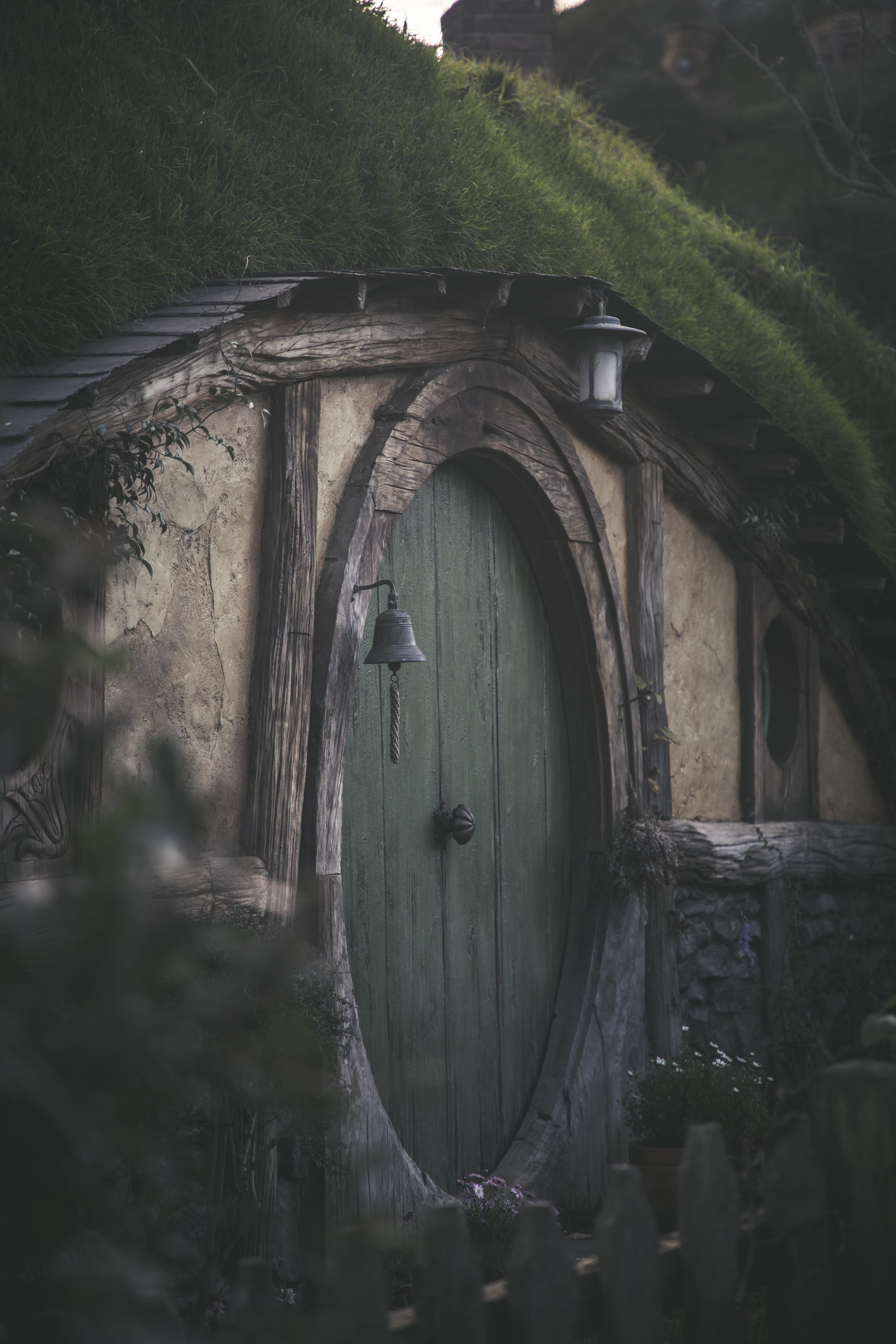 old, house, hut, lord of the ring, round rood, wooden, gra, tunnel, green, adventure, spooky, architecture, explore, door, dark, hole, cultures, outdoors, Phone HD Wallpaper