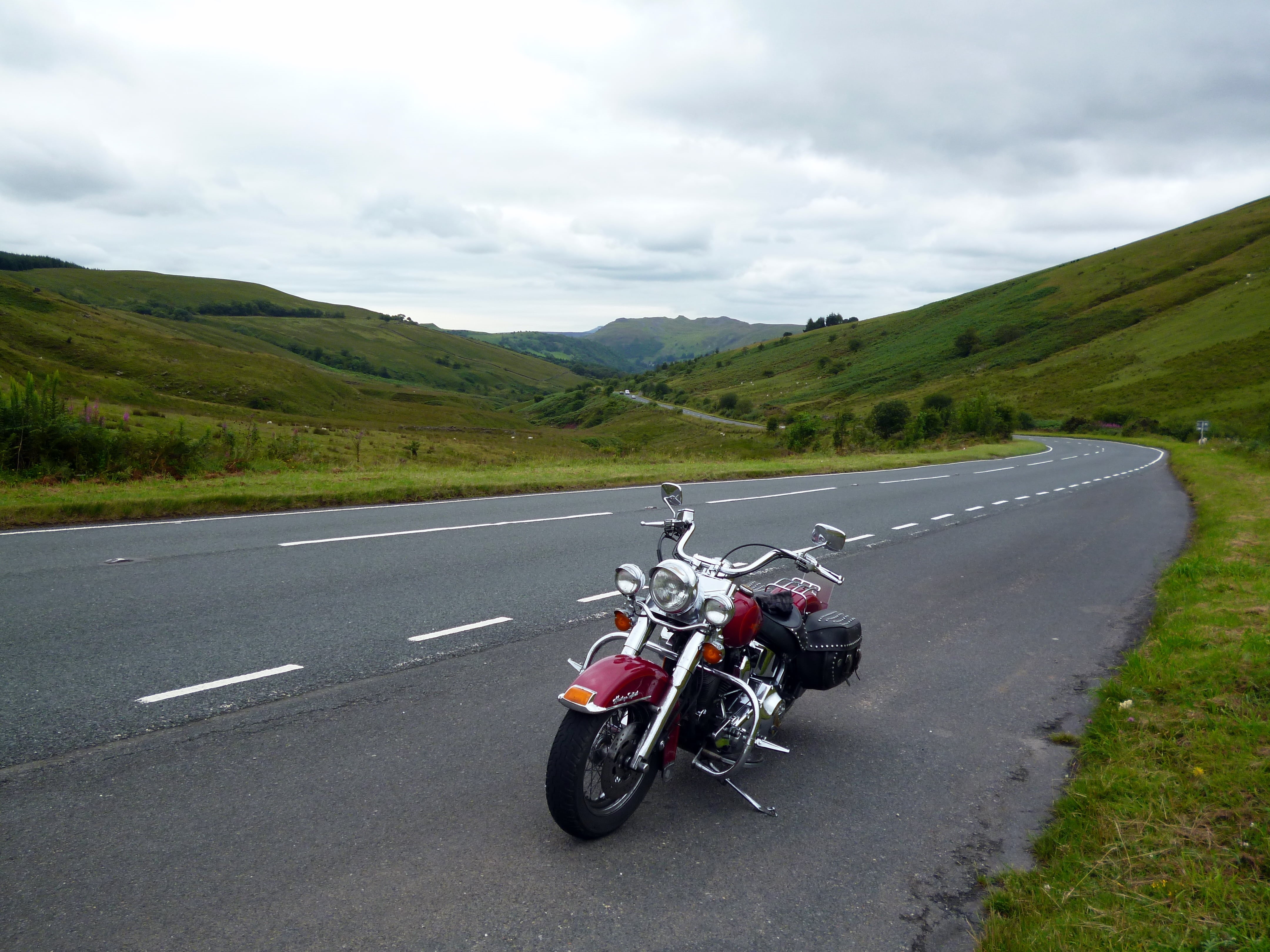 V twin, Great Britain, Welsh, empty, motorcycle, mountains, biking, UK, Yabbadabbadoo, speed, 4K, road, brecon, cruiser motorcycle, motorbike, hills, Brecon Beacons, HD Wallpaper