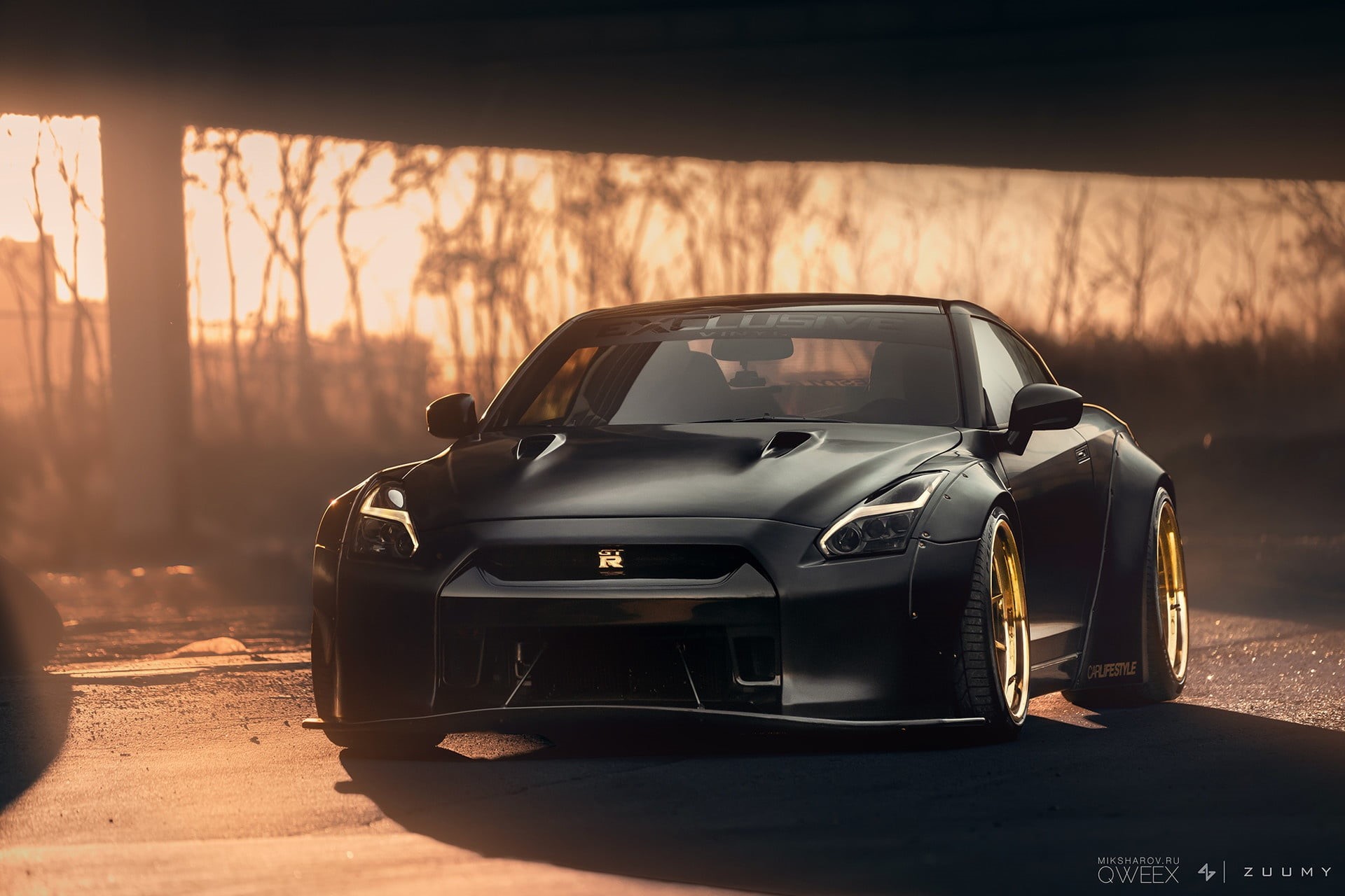 no people, stationary, sunlight, car, sky, 1080P, outdoors, Mikhail Sharov, Parking, tree, front, the front, nature, land, focus on foreground, land vehicle, HD Wallpaper