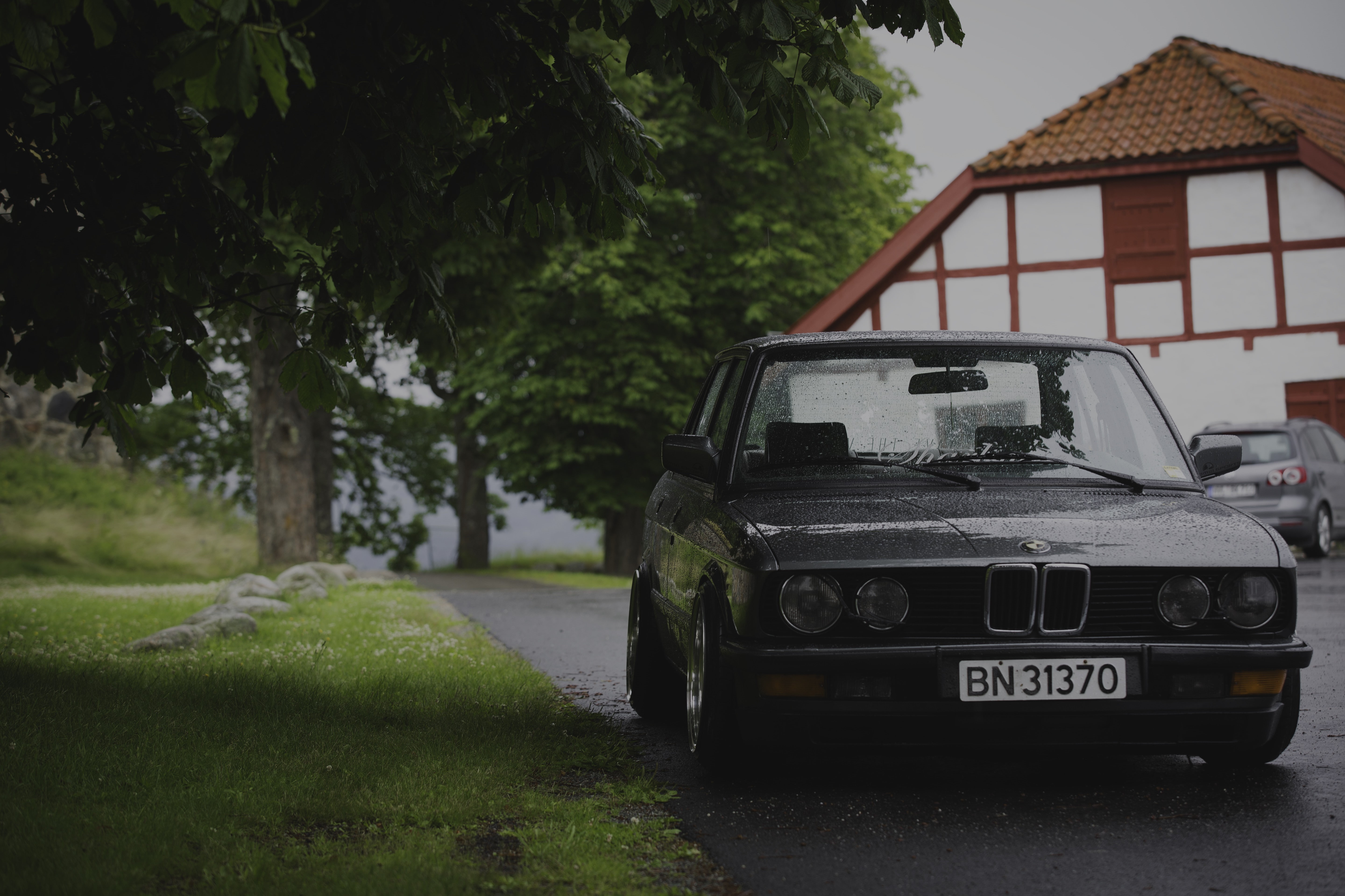 no people, nature, city, Stance, green color, motor vehicle, summer, focus on foreground, rain, 5K, mode of transportation, transportation, building exterior, HD Wallpaper