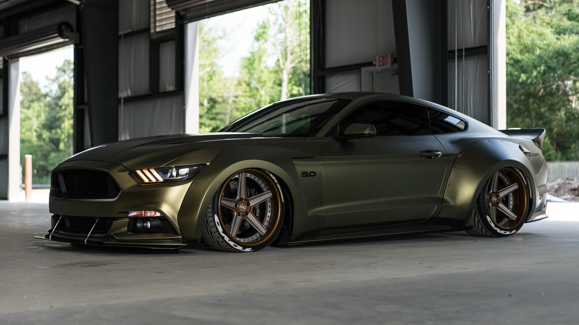 wheel, vintage, architecture, 1080P, desktop, built structure, mode of transportation, luxury, vintage car, no people, wealth, outdoors, window, car, mustang widebody, HD Wallpaper