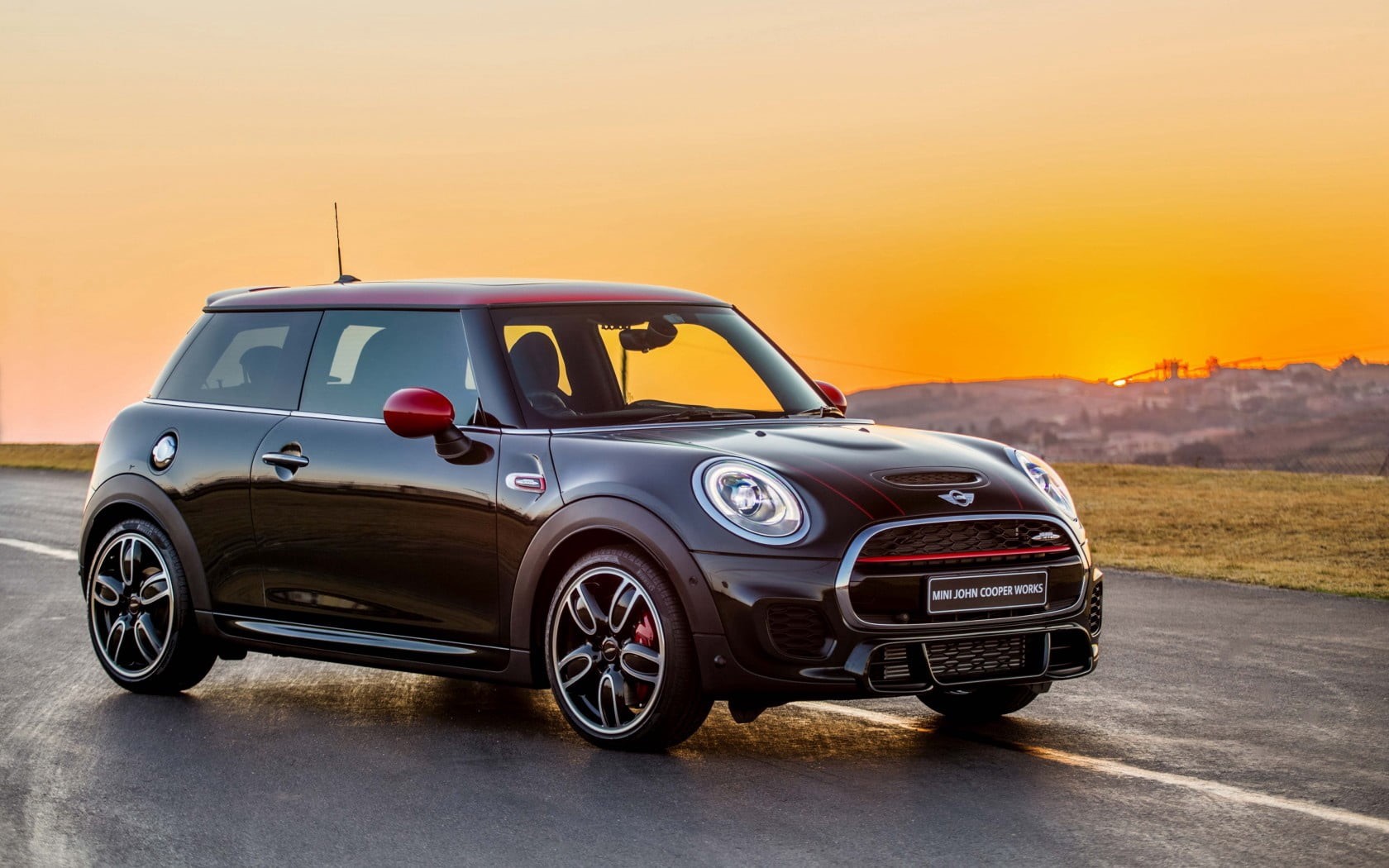 stationary, elegance, focus on foreground, outdoors, mini, land Vehicle, modern, transportation, mode of transportation, rear-View Mirror, sports Race, HD Wallpaper