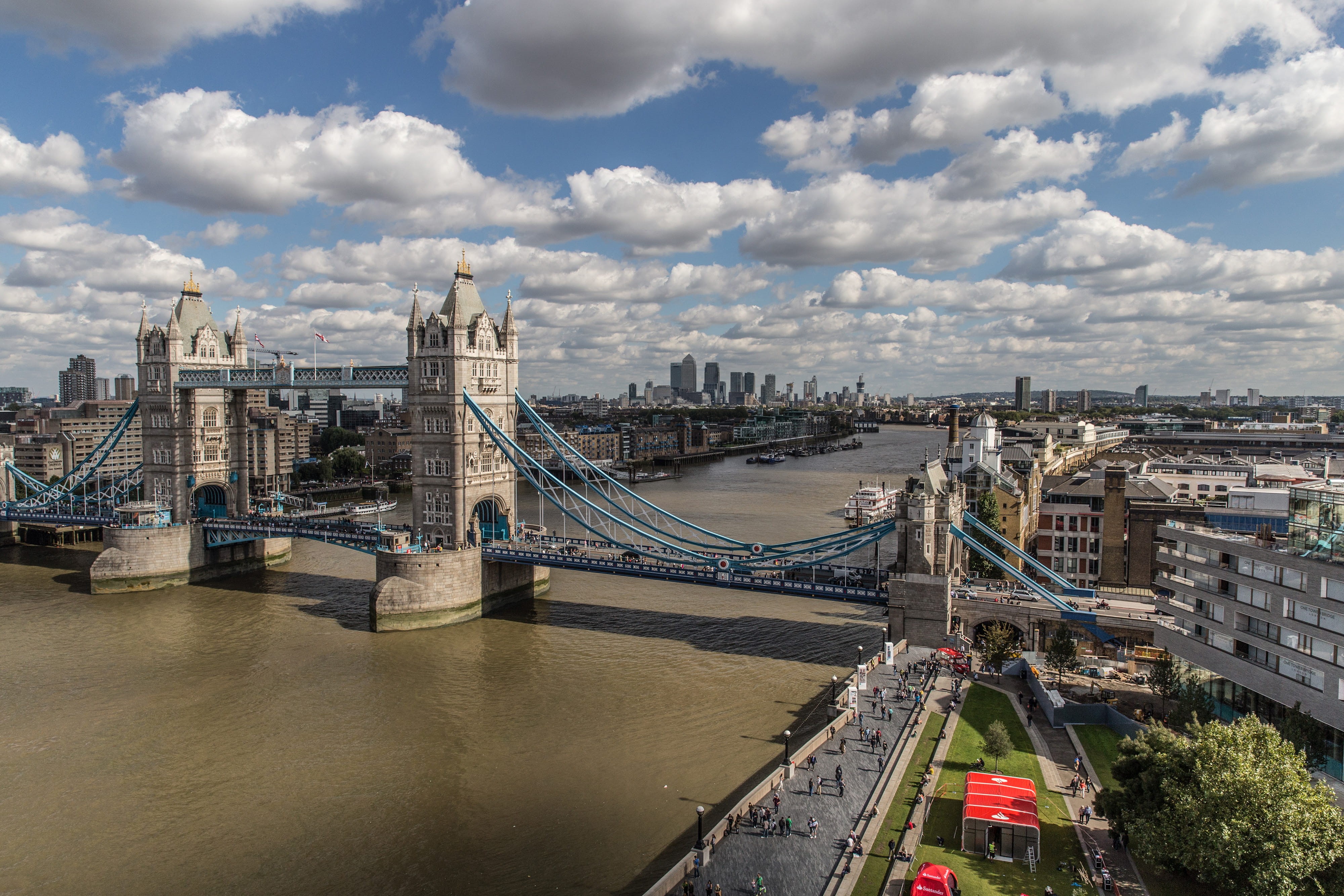 tourism, famous Place, water, bridge - Man Made Structure, europe, tower Bridge, top, urban, cloud - sky, history, connection, City Hall, hall, London, HD Wallpaper